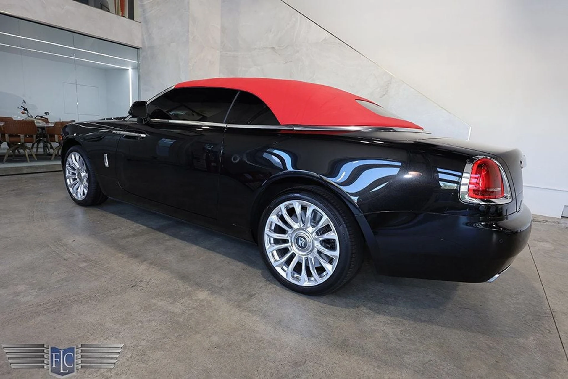 mph005_1361462396_used_2021_rolls_royce_dawn_convertible_9689_22905952_6_1024_1a25c771c6