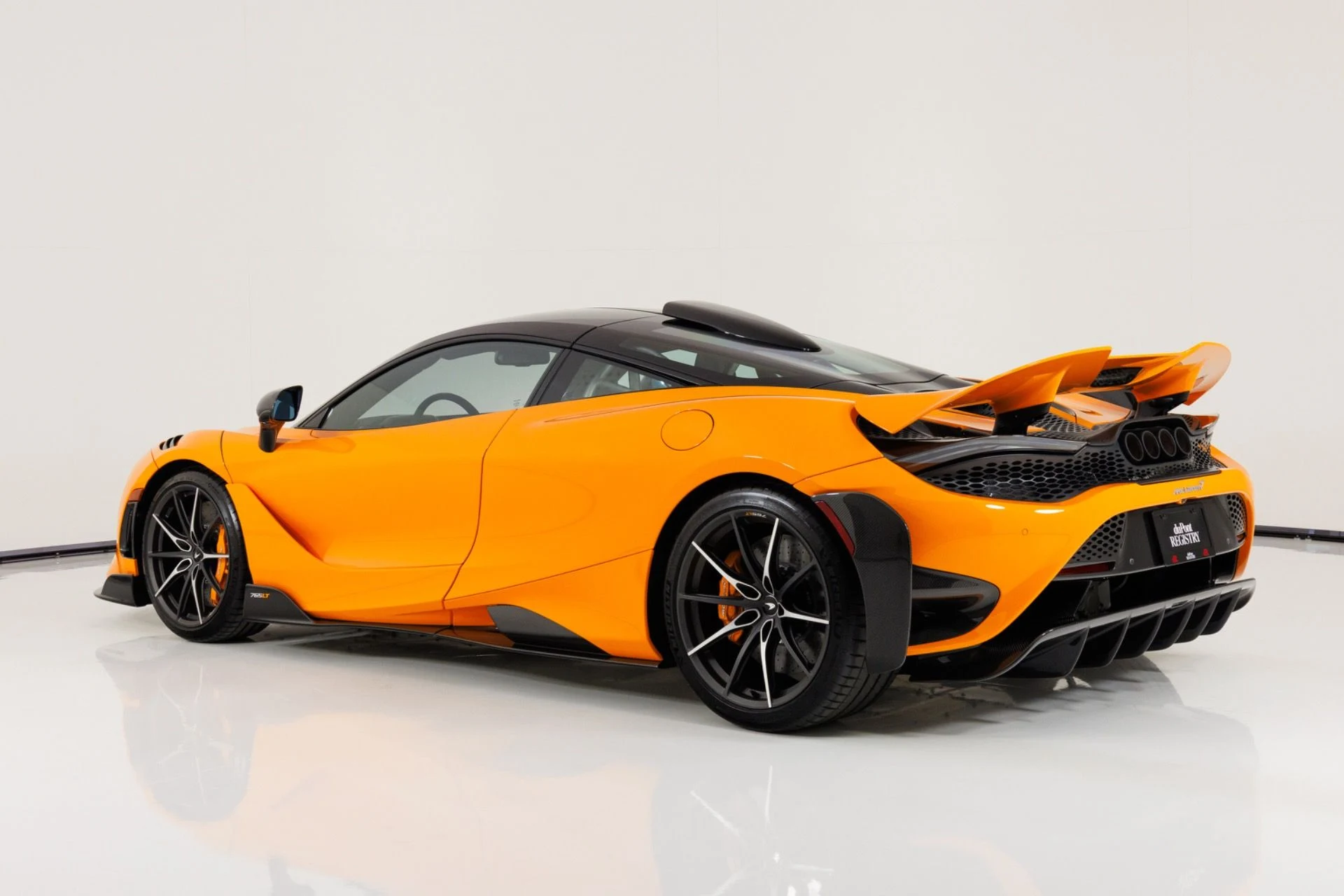 mph005_1362982786_Used_2021_Mc_Laren_765_LT_1790963861_3552e165d1