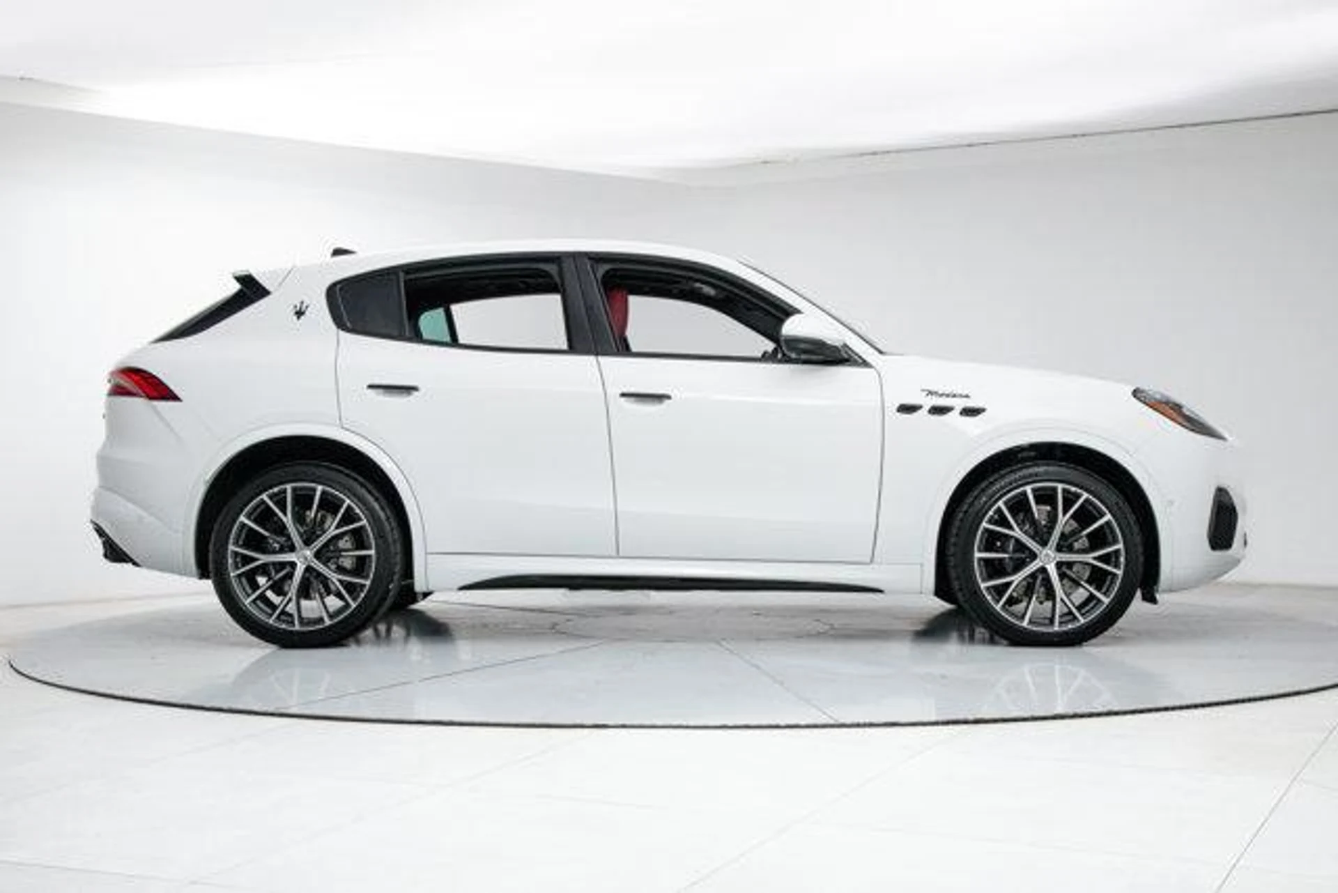 mph005_1372144529_2_X7_Hl1_L5l6_Mm_Rnb_O_Sypy_Njtvl_VI_b345b6abf6