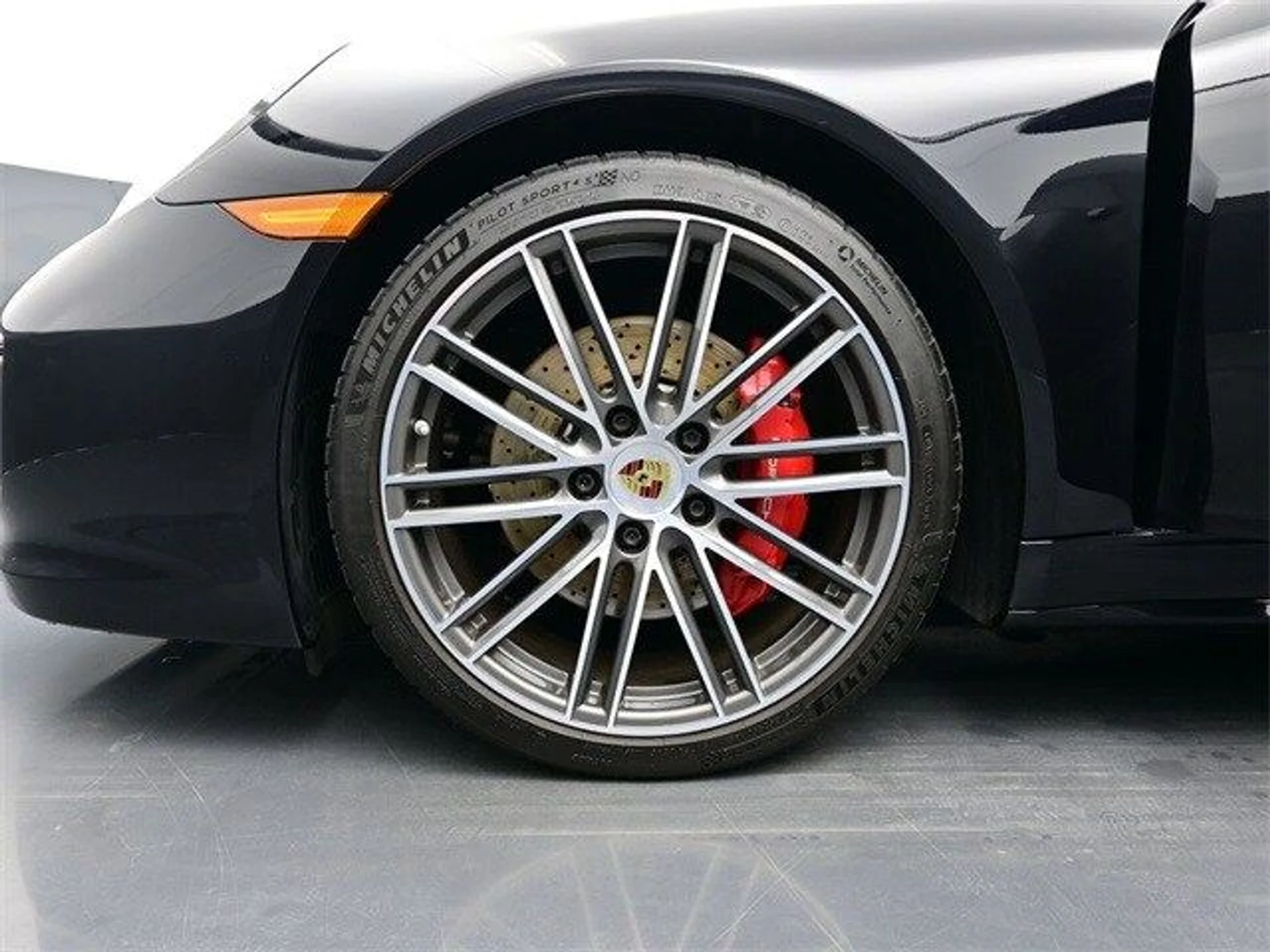 mph005_13851184_5d0296c6e17552d61cbdc814a4c9d275x_8a861dfd53