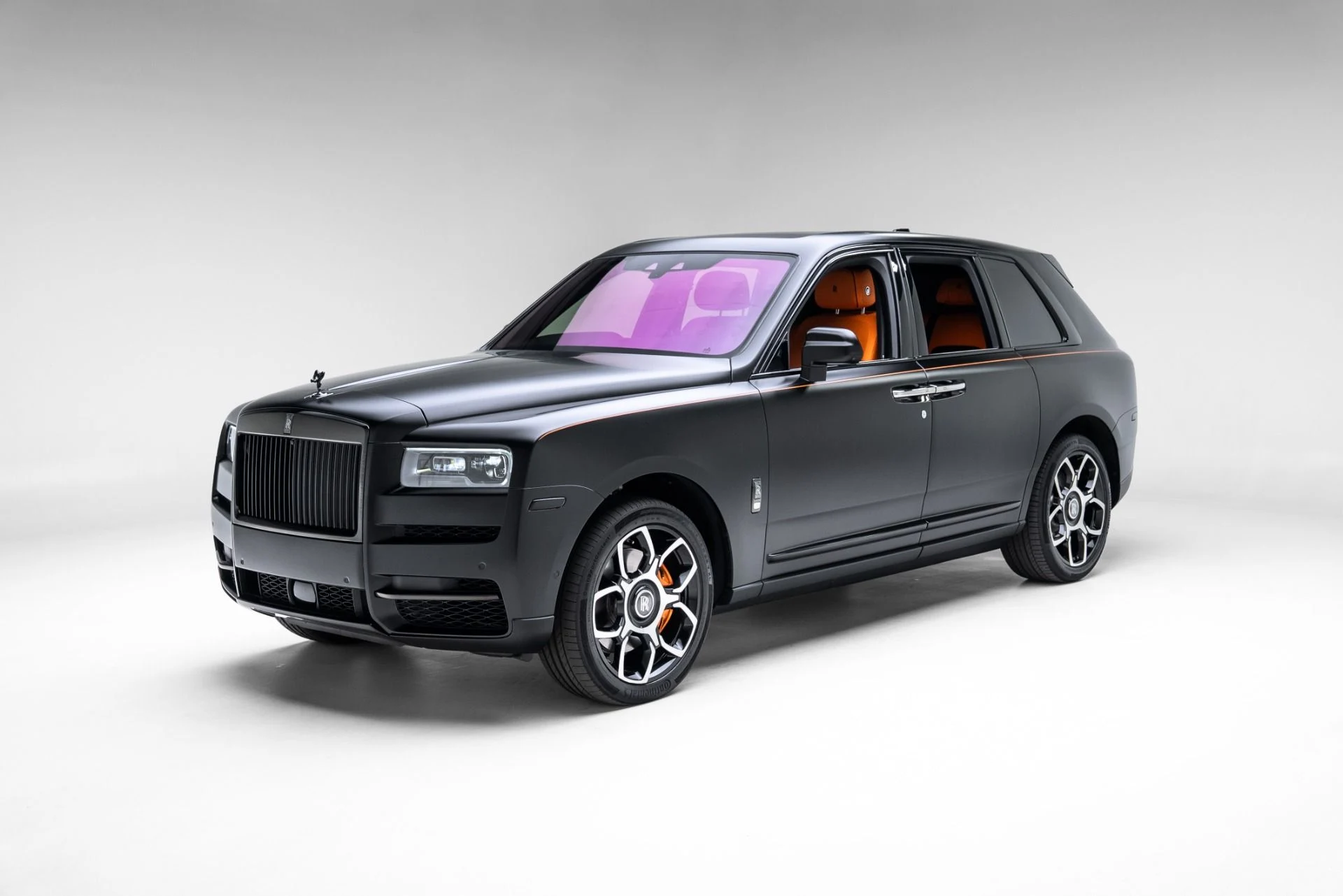 mph005_1387052975_Used_2023_Rolls_Royce_Black_Badge_Cullinan_1775515525_bc8e3f74ea