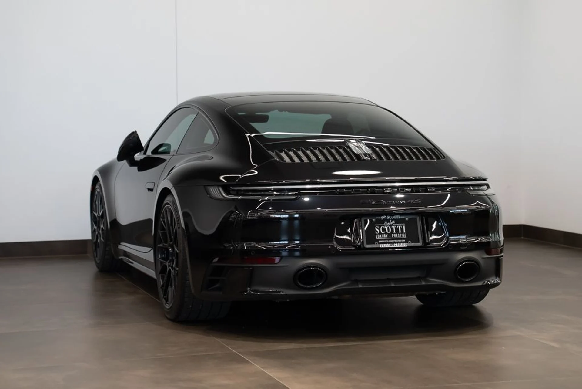 mph005_1396466941_porsche_911_2023_ce0f92a4de