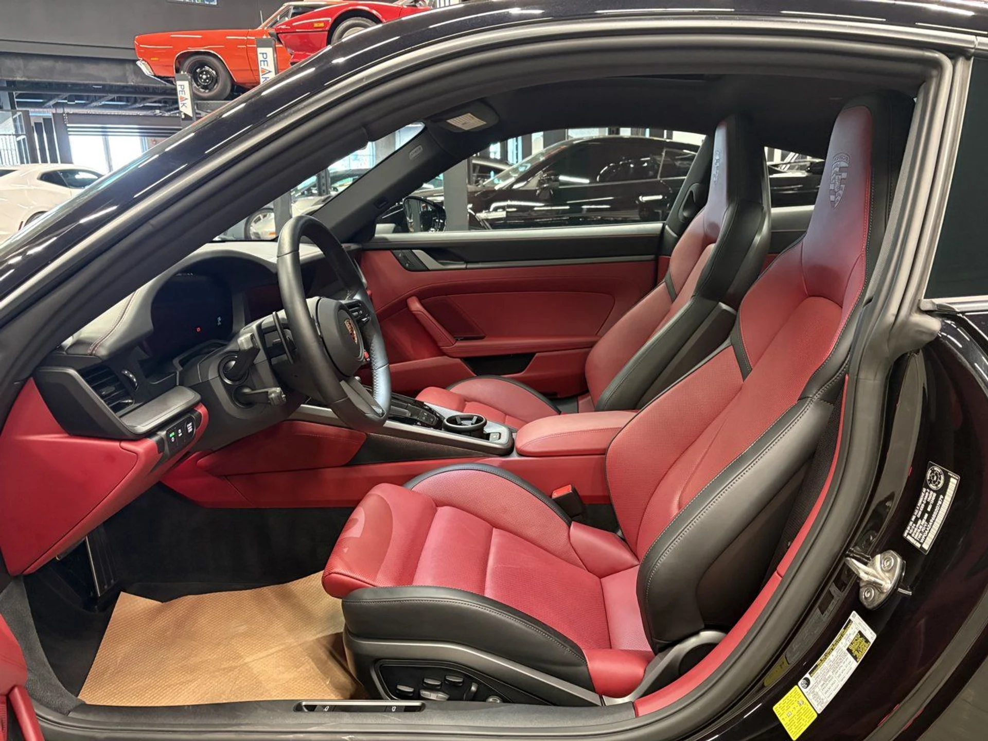 mph005_140433280_porsche_911_2025_76228c9f32
