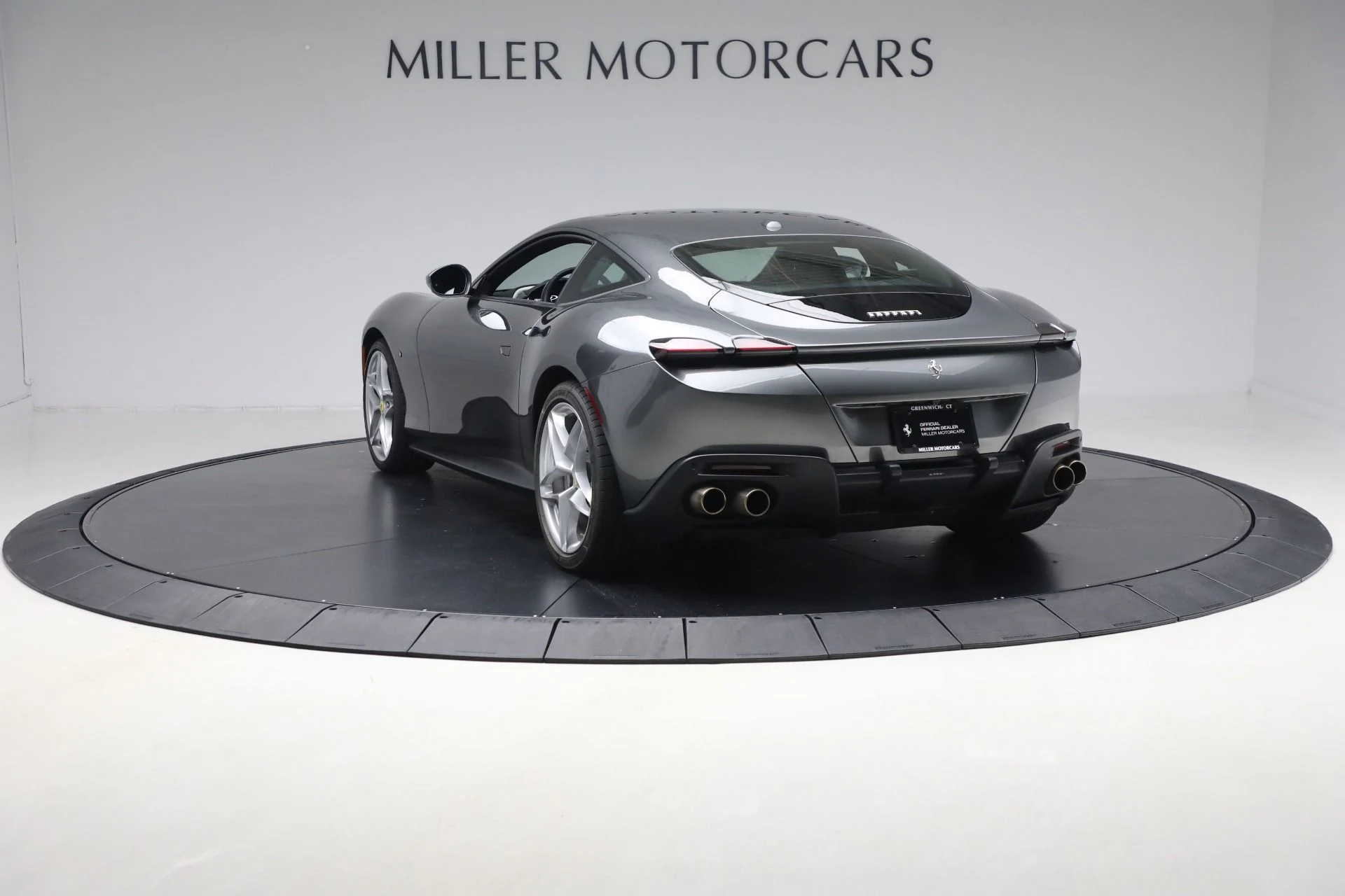 mph005_1408465199_Used_2024_Ferrari_Roma_d3861aef03