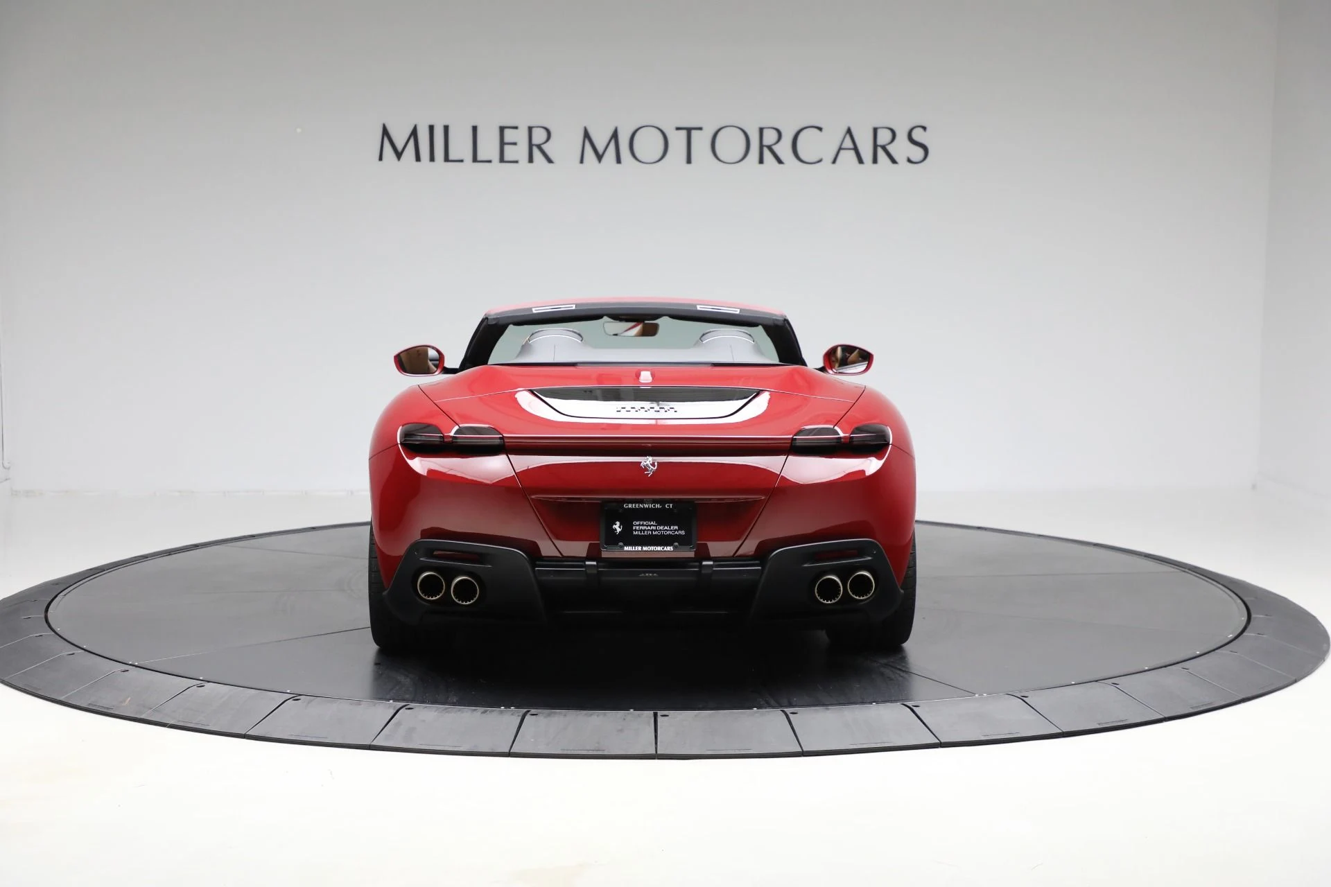 mph005_1410391582_Used_2024_Ferrari_Roma_Spider_e3232882ee