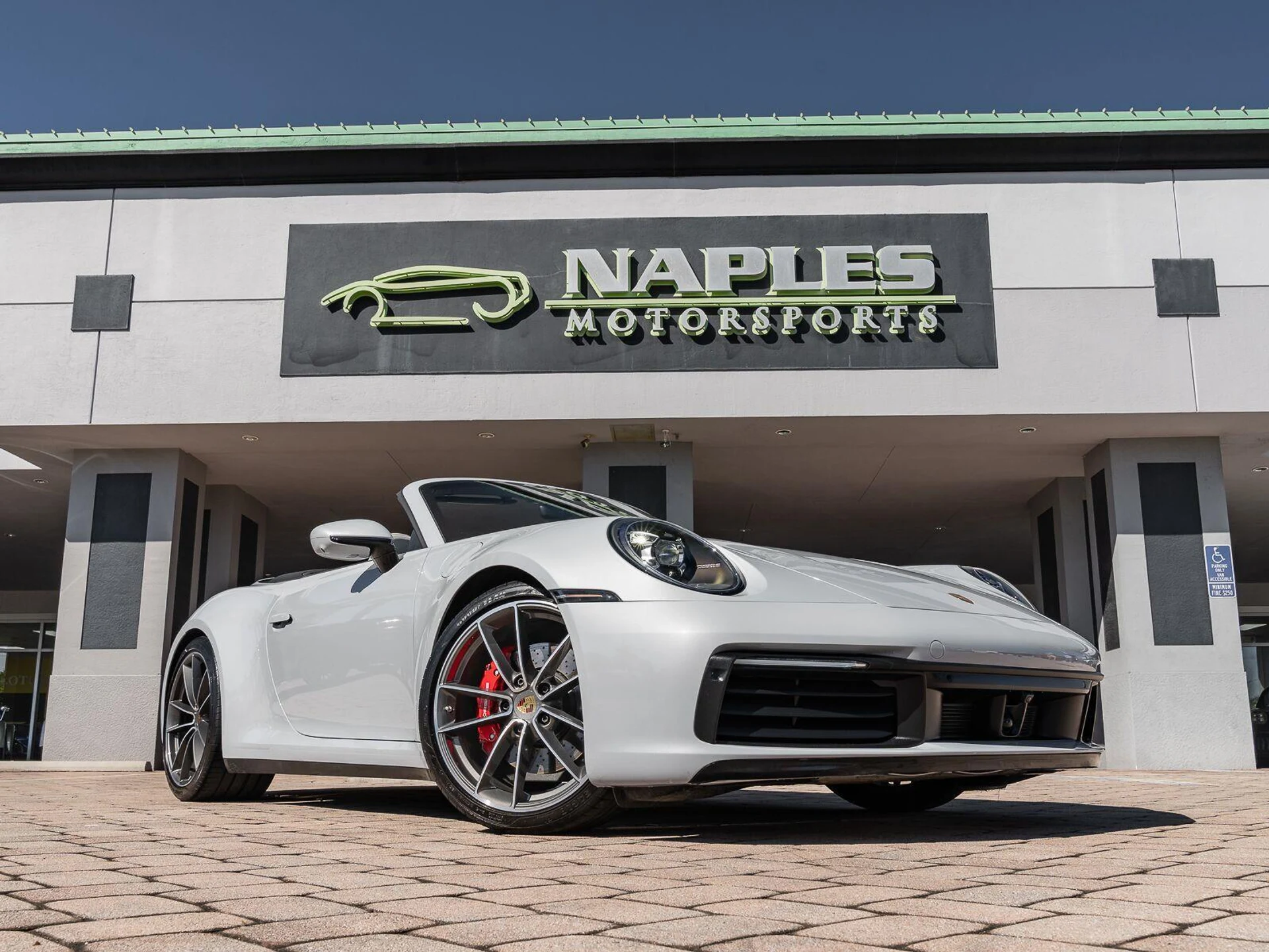 mph005_1416484353_Used_2024_Porsche_911_Carrera_4_S_1792609674_29a2523e3c