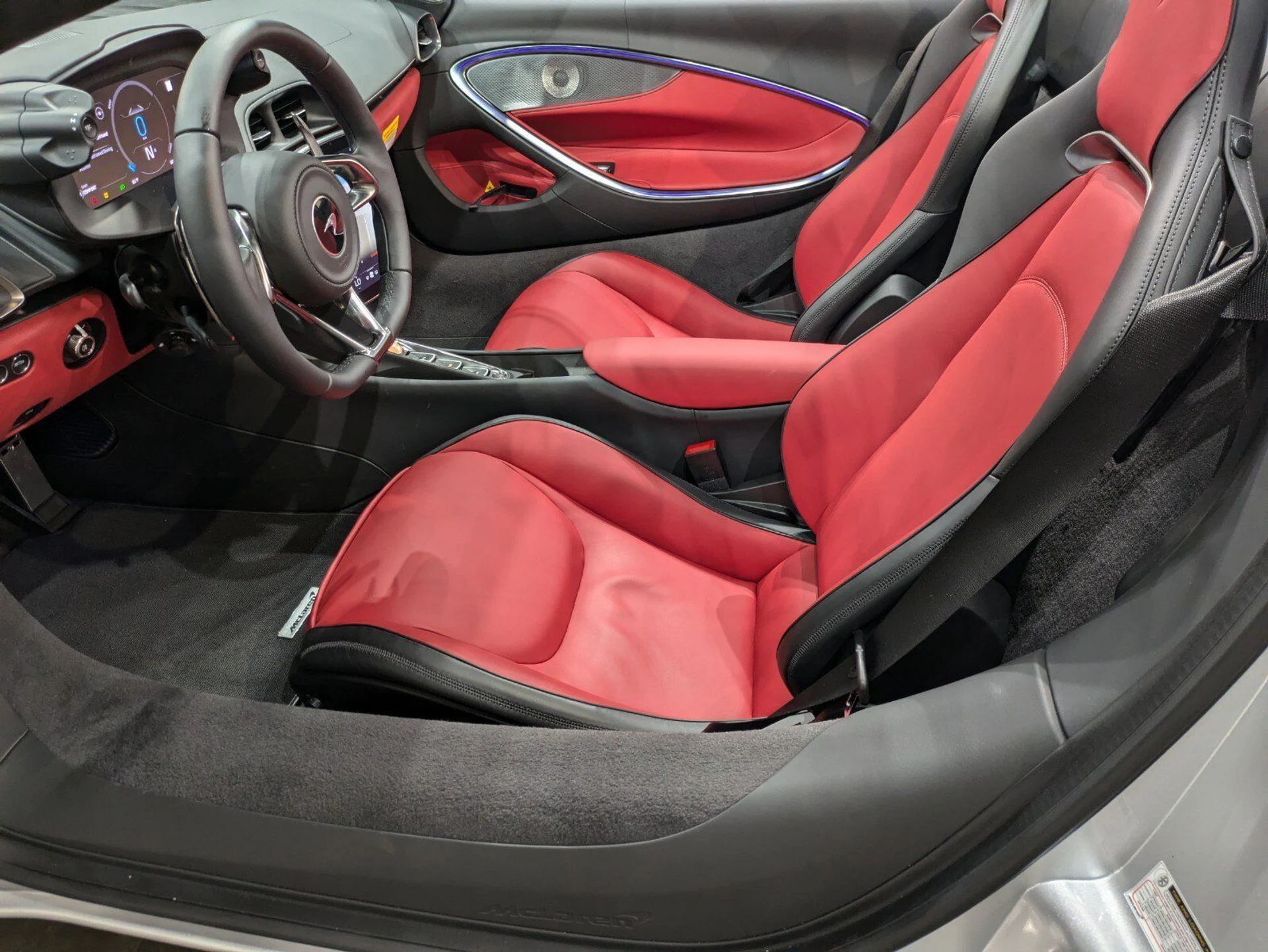 mph005_1418564900_1136b4ee3155eef9343e5fbfccb142c0_0725207786