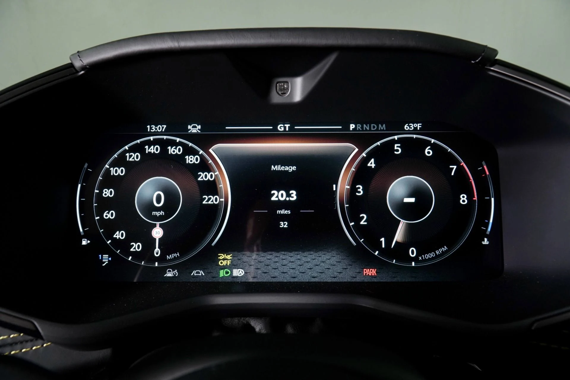 mph005_1422822130_New_2026_Aston_Martin_DBX_707_1771009088_0988fff89d