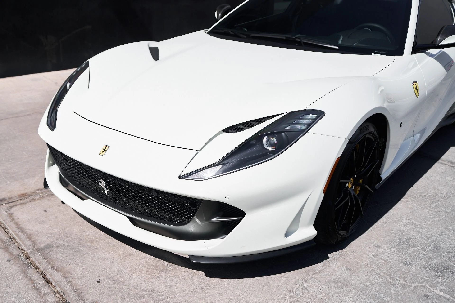mph005_1423257564_Used_2018_Ferrari_812_Superfast_Base_1749074512_d23a26e16a