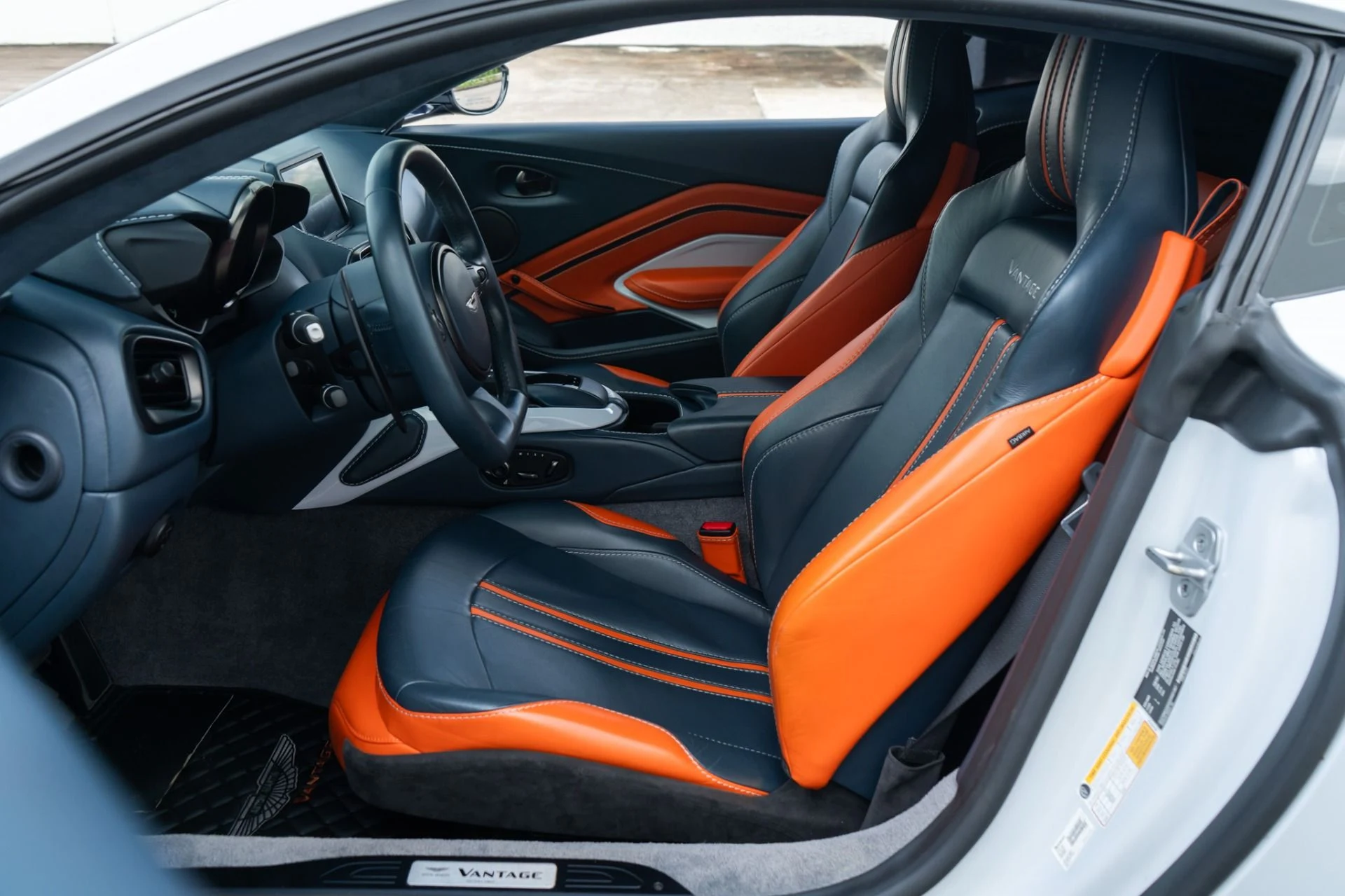 mph005_1428121953_Used_2019_Aston_Martin_Vantage_1777043829_015b6ac002