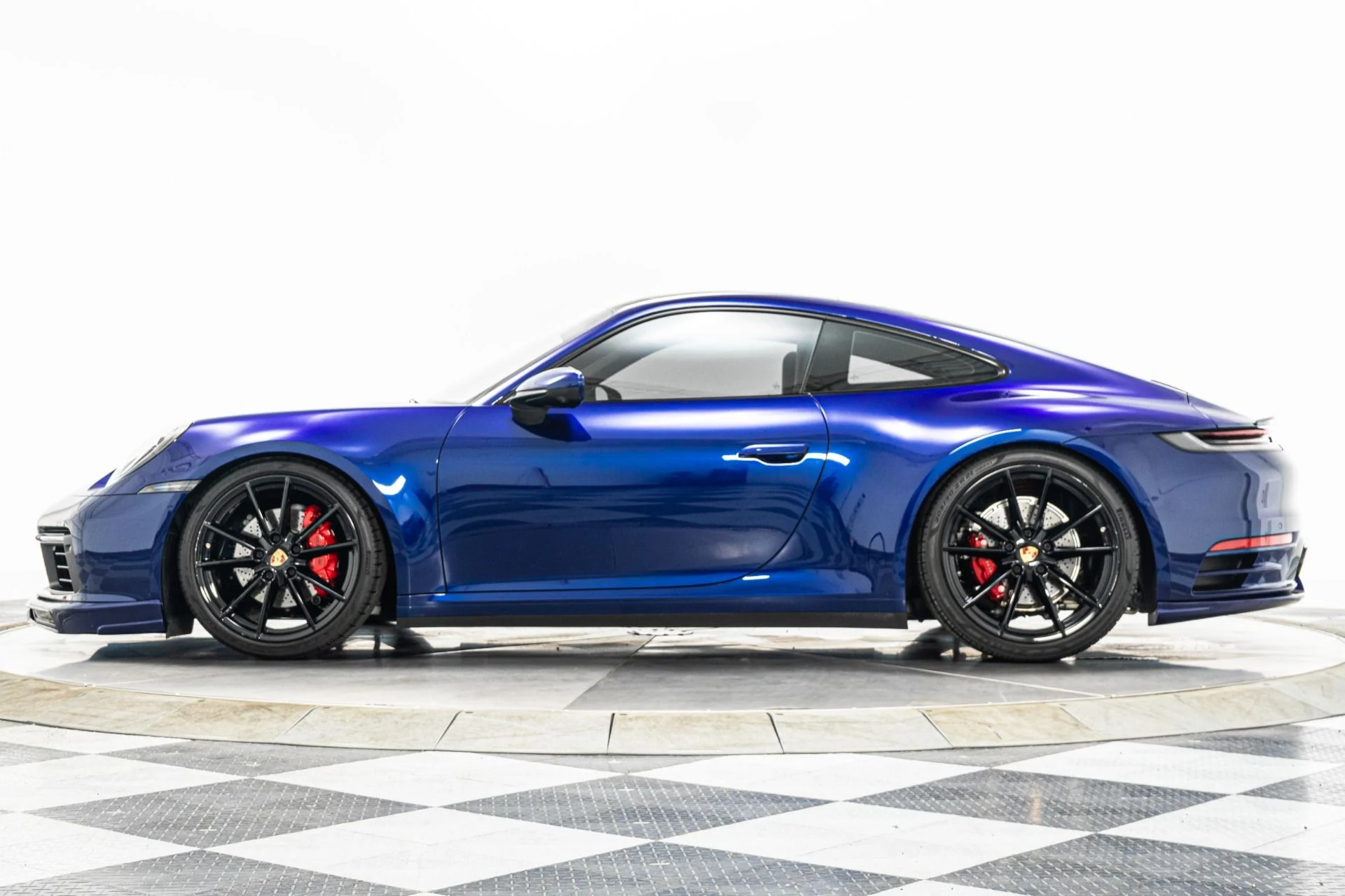 mph005_1429332756_Used_2022_Porsche_911_Carrera_Premium_Package_Plus_Two_Tone_Interior_1780607080_69b2fb9d57