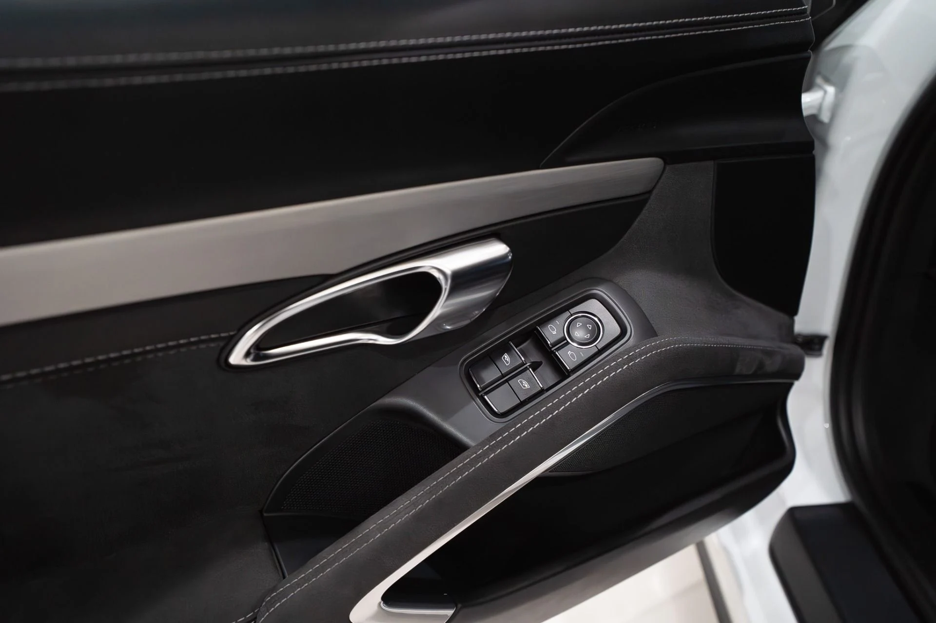 mph005_1434587692_13450_p6_l_6bef47bc3f