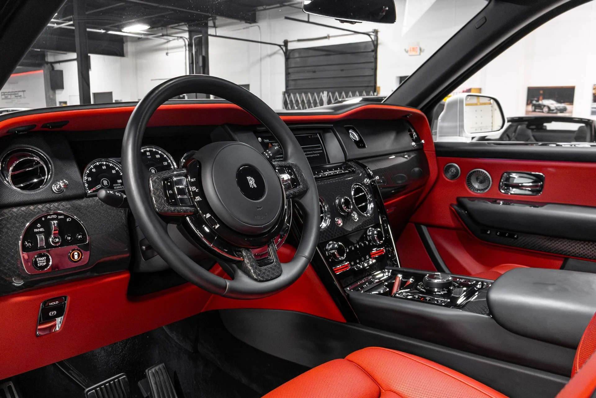 mph005_1442626722_Used_2021_Rolls_Royce_Cullinan_Base_1770246817_044aa7b6b8