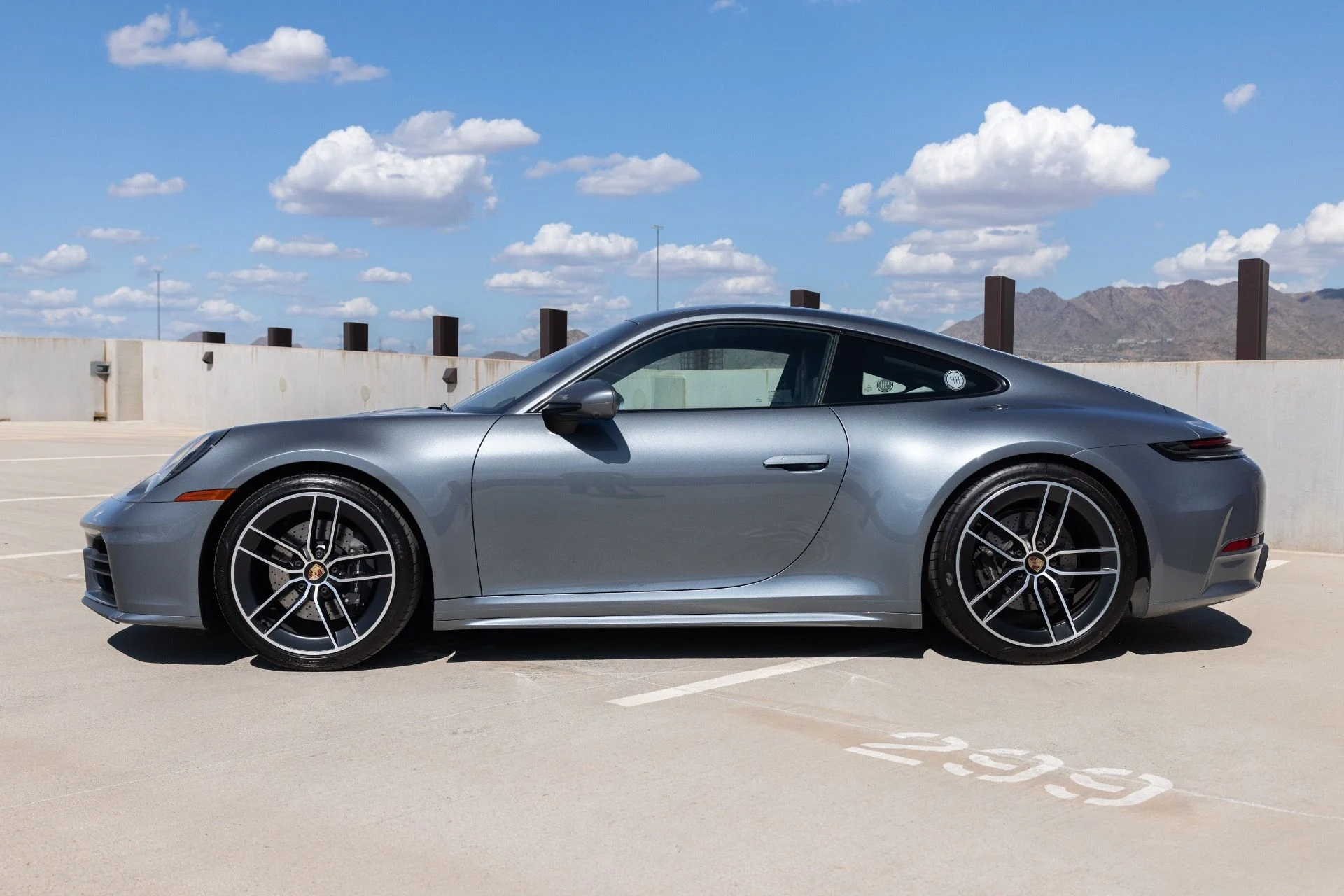 mph005_1449619986_Used_2025_Porsche_911_Carrera_T_1789434044_9d6bec3bf9