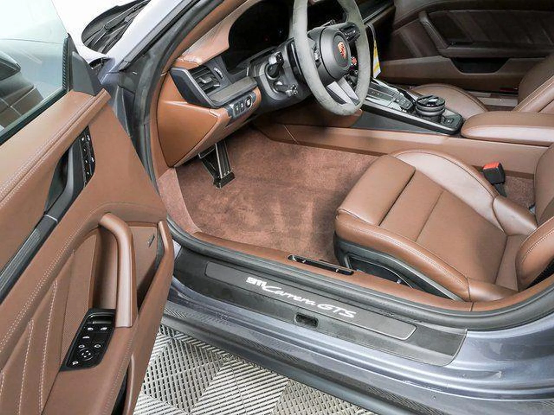 mph005_1451067159_d7v_XNLU_4_Bi_D6_LYUR_5m_R_Ri_Szs_X_Gk_fffd047071