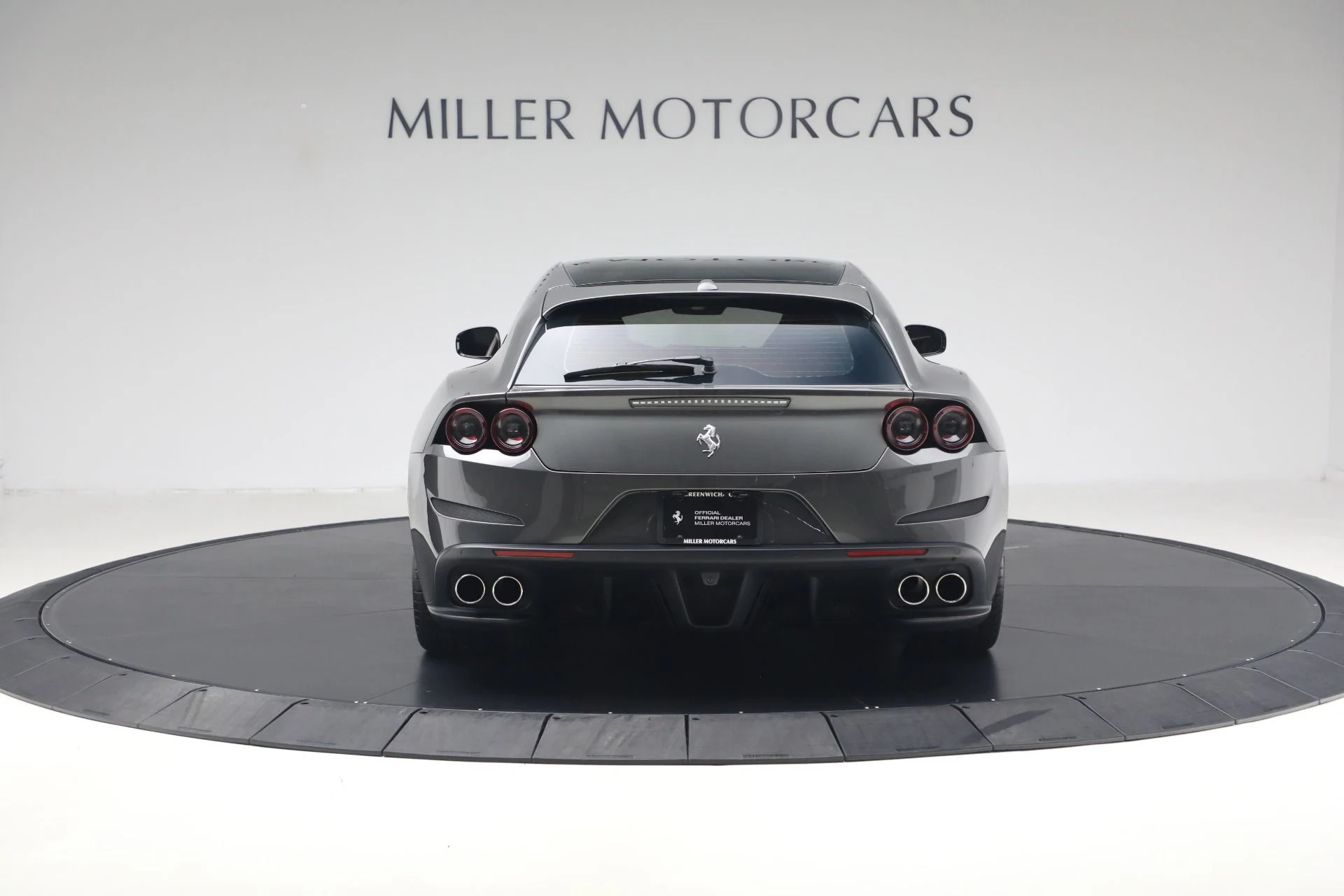 mph005_1467830491_Used_2019_Ferrari_GTC_4_Lusso_1790777067_bb38211e7f