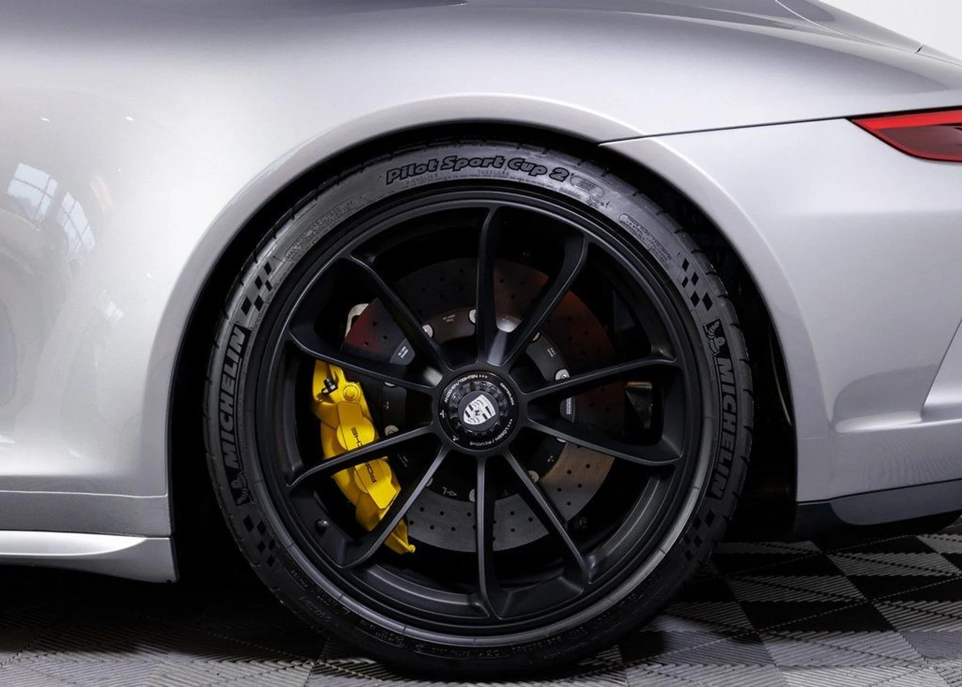 mph005_1472895207_792f6e291733a2d30efb31ed8666cf55_1eee4a2175