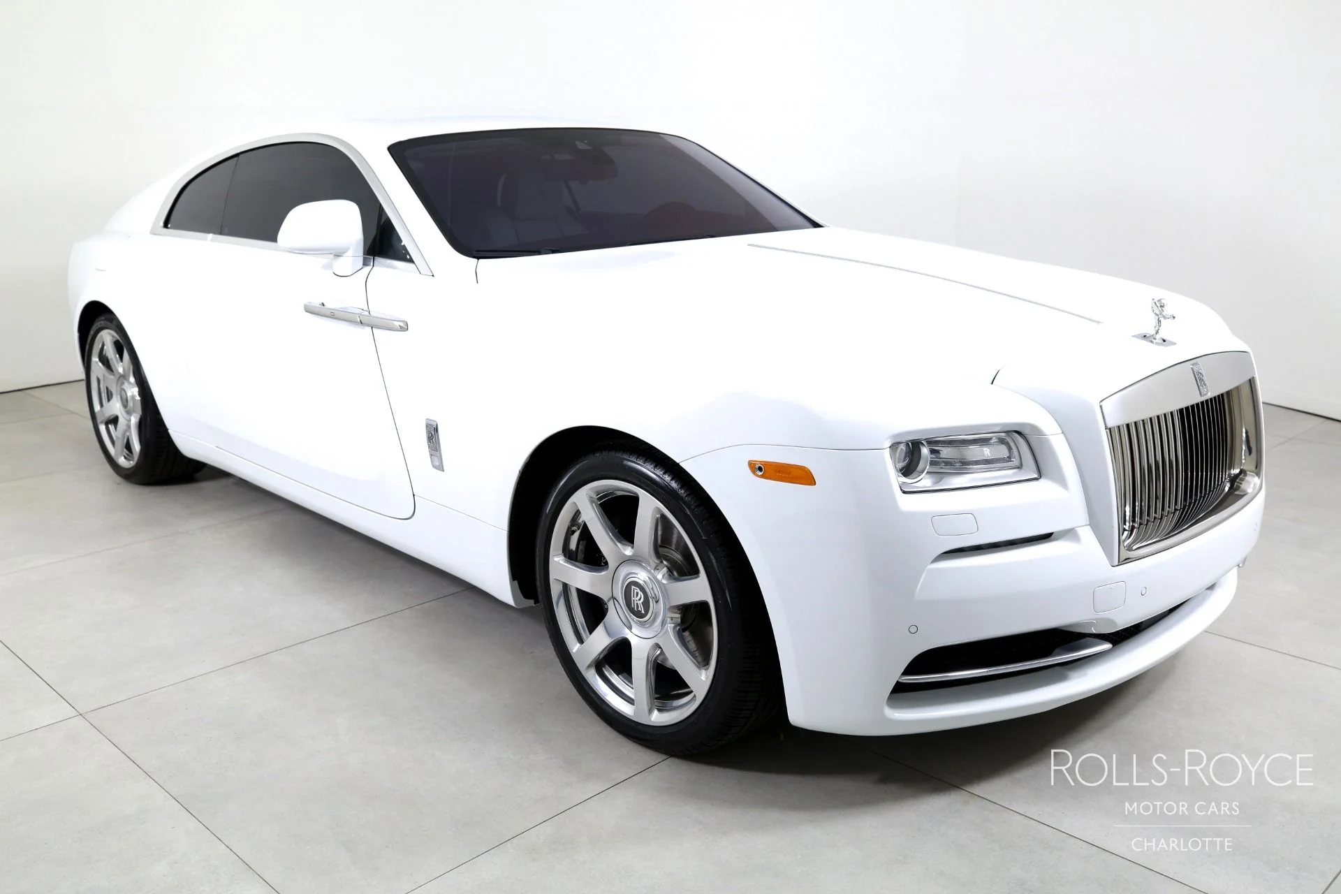 mph005_1483120393_Used_2014_Rolls_Royce_Wraith_1778858283_8e6cecb48a