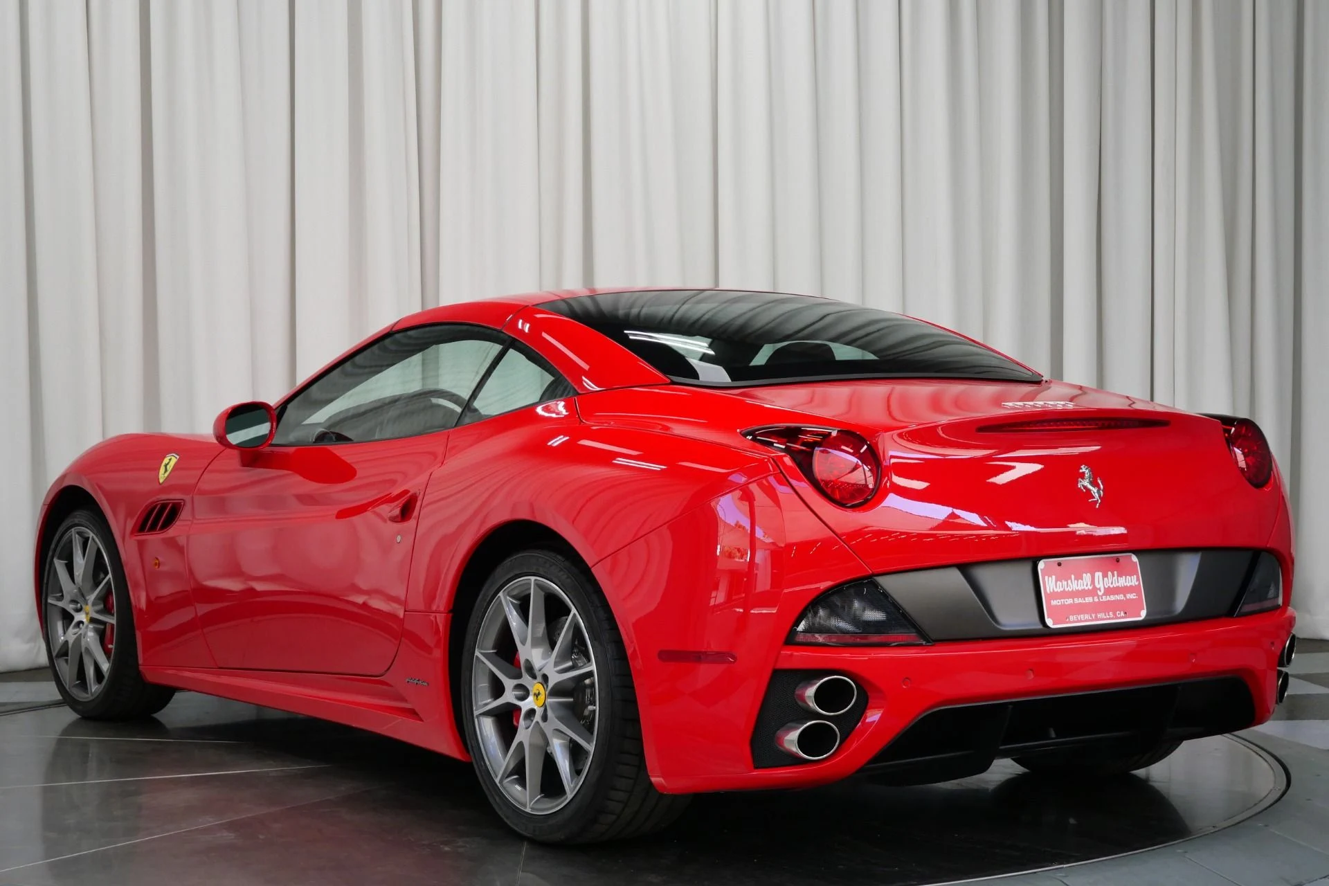 mph005_1490305155_Used_2011_Ferrari_California_1753808084_b3f19d009a