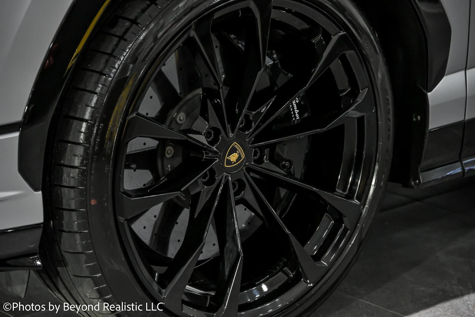 mph005_149646331_Used_2023_Lamborghini_Urus_S_1766137469_c7481d3b4c