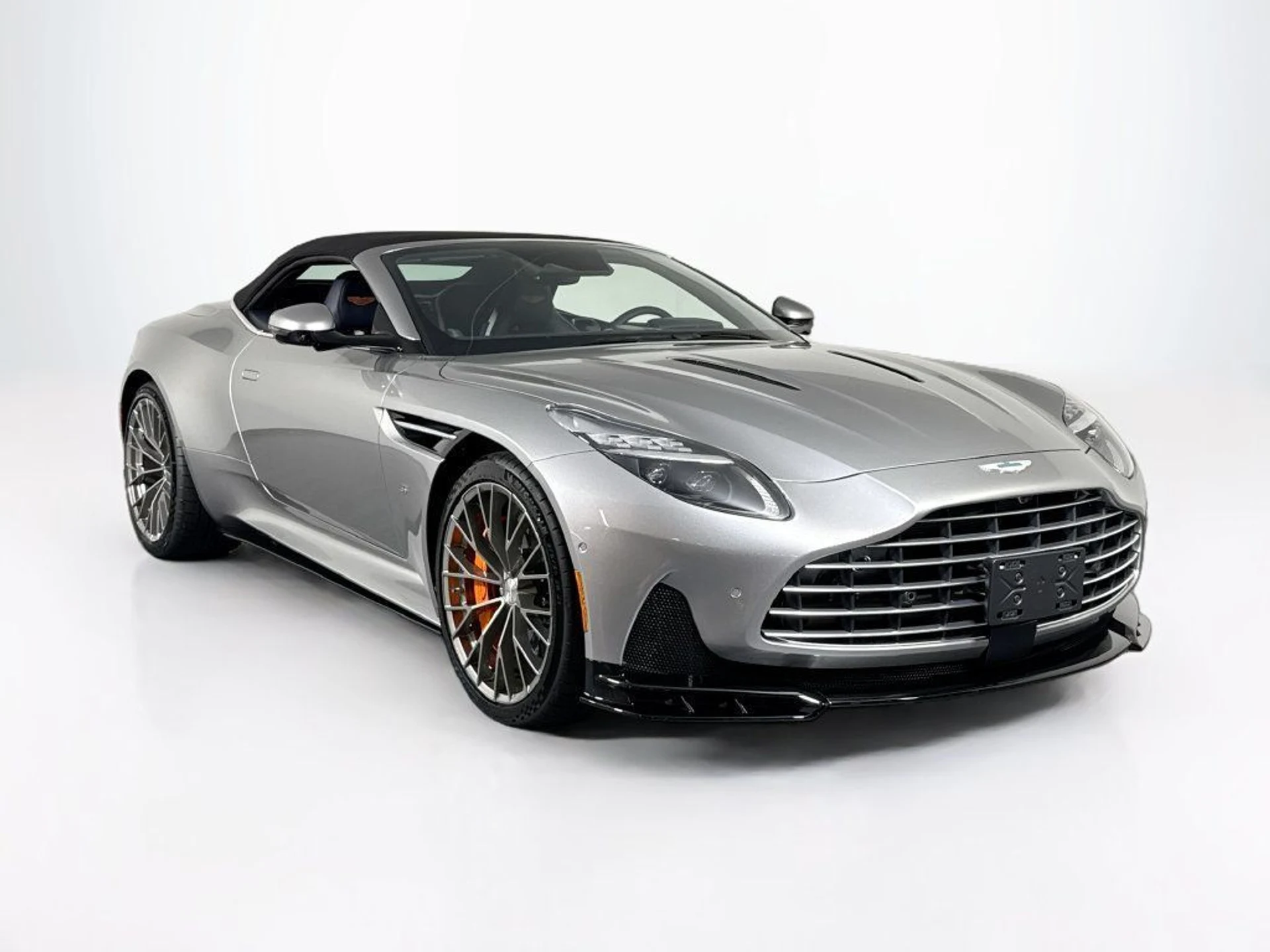 mph005_1498783150_new_2026_aston_martin_db12_volante_11350_23082922_7_1024_181b70ca2d