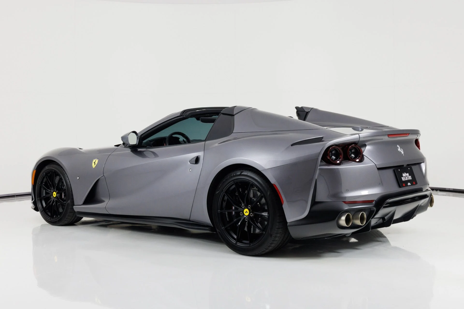 mph005_1498873293_Used_2021_Ferrari_812_GTS_1778536427_a1ec0a323e