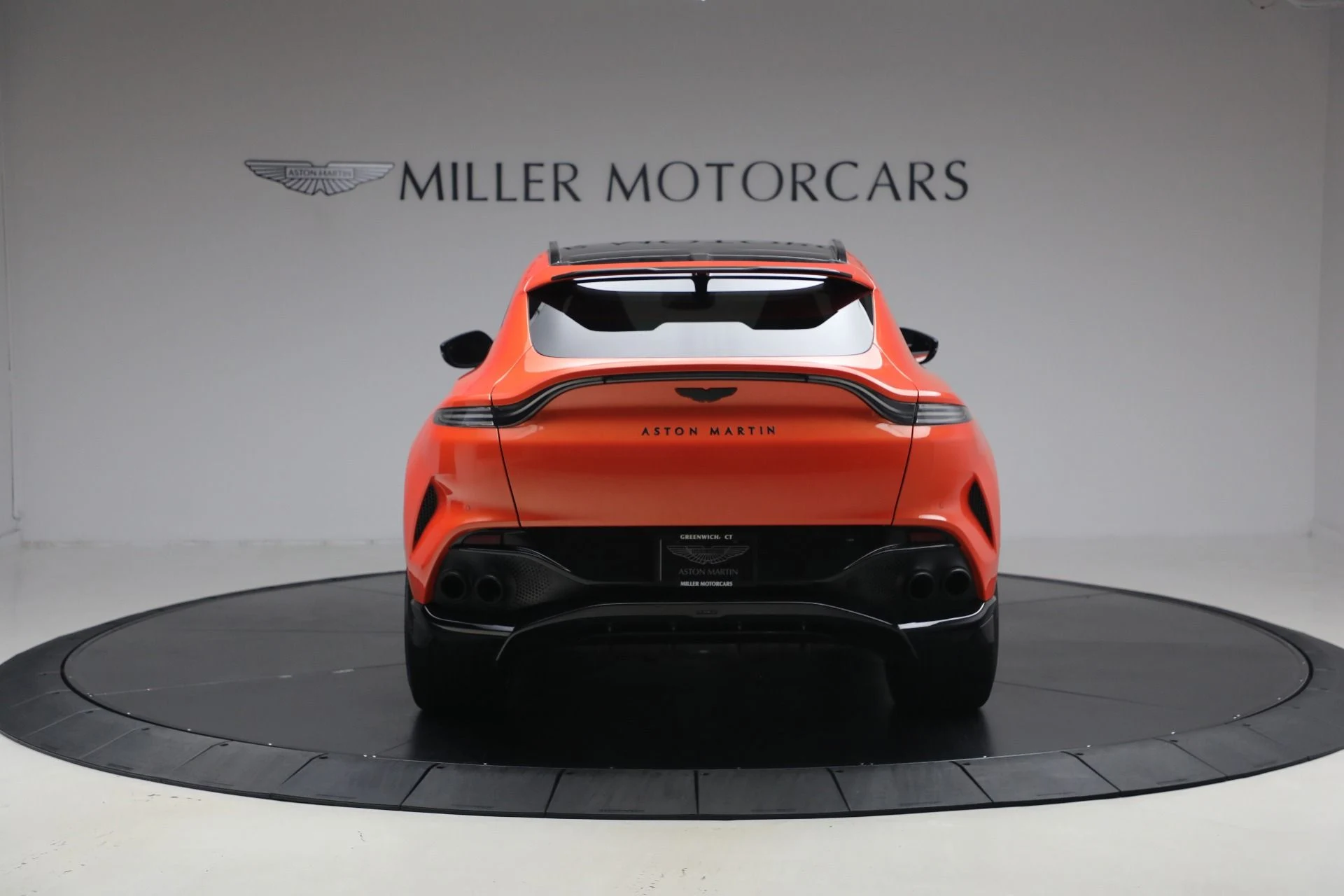 mph005_1506793952_Used_2023_Aston_Martin_DBX_707_1764179336_bdf6db28fe