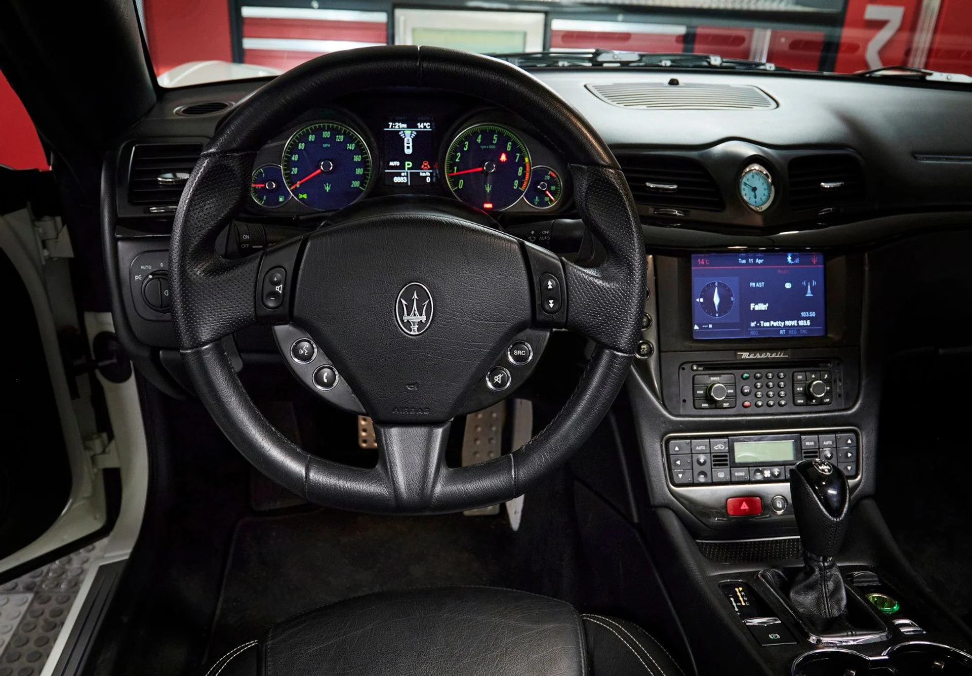 mph005_150745969_2016_Maserati_Granturismo_4_dae89c9fa4