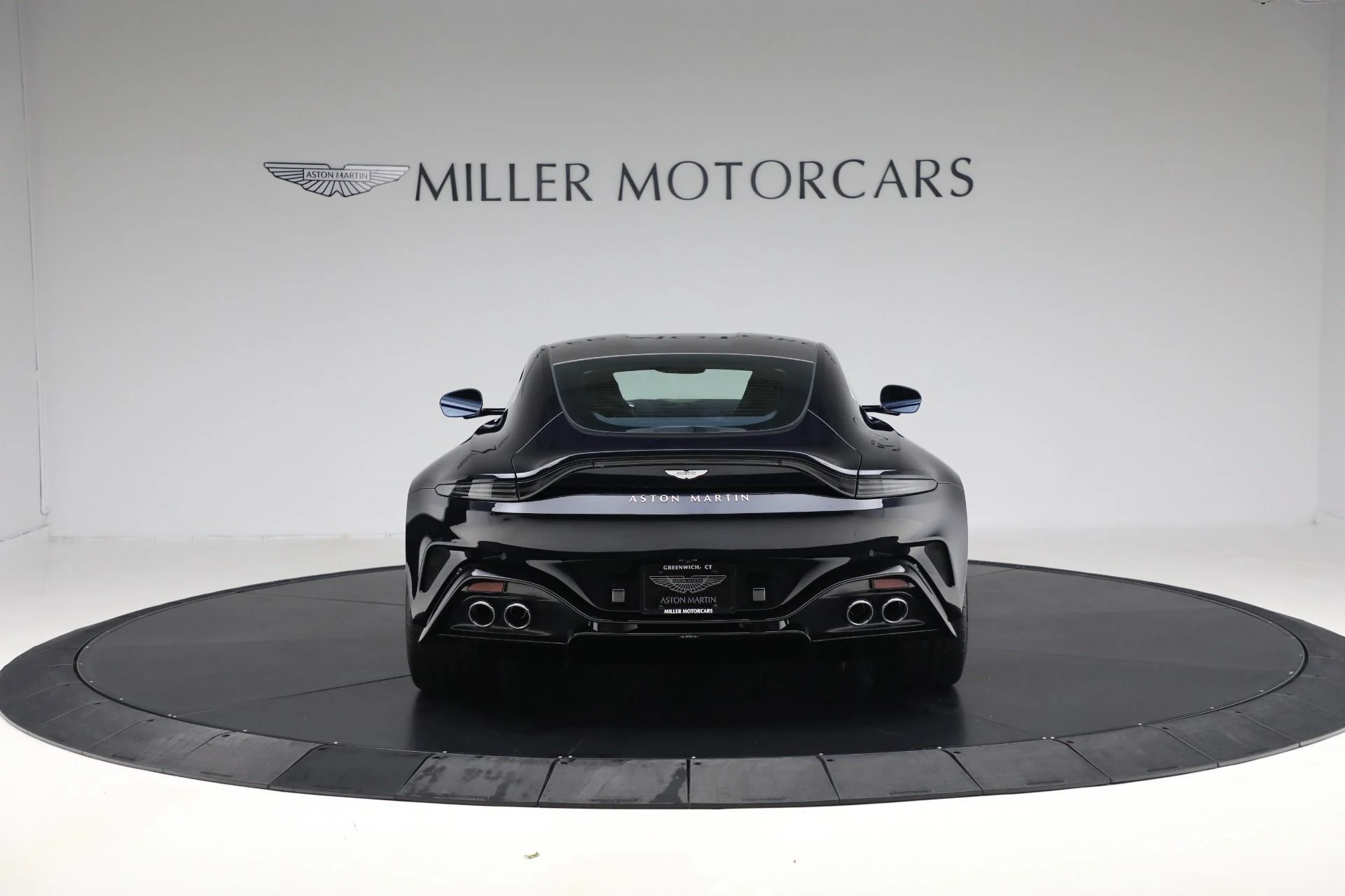 mph005_1507678000_New_2026_Aston_Martin_Vantage_8deab567ce