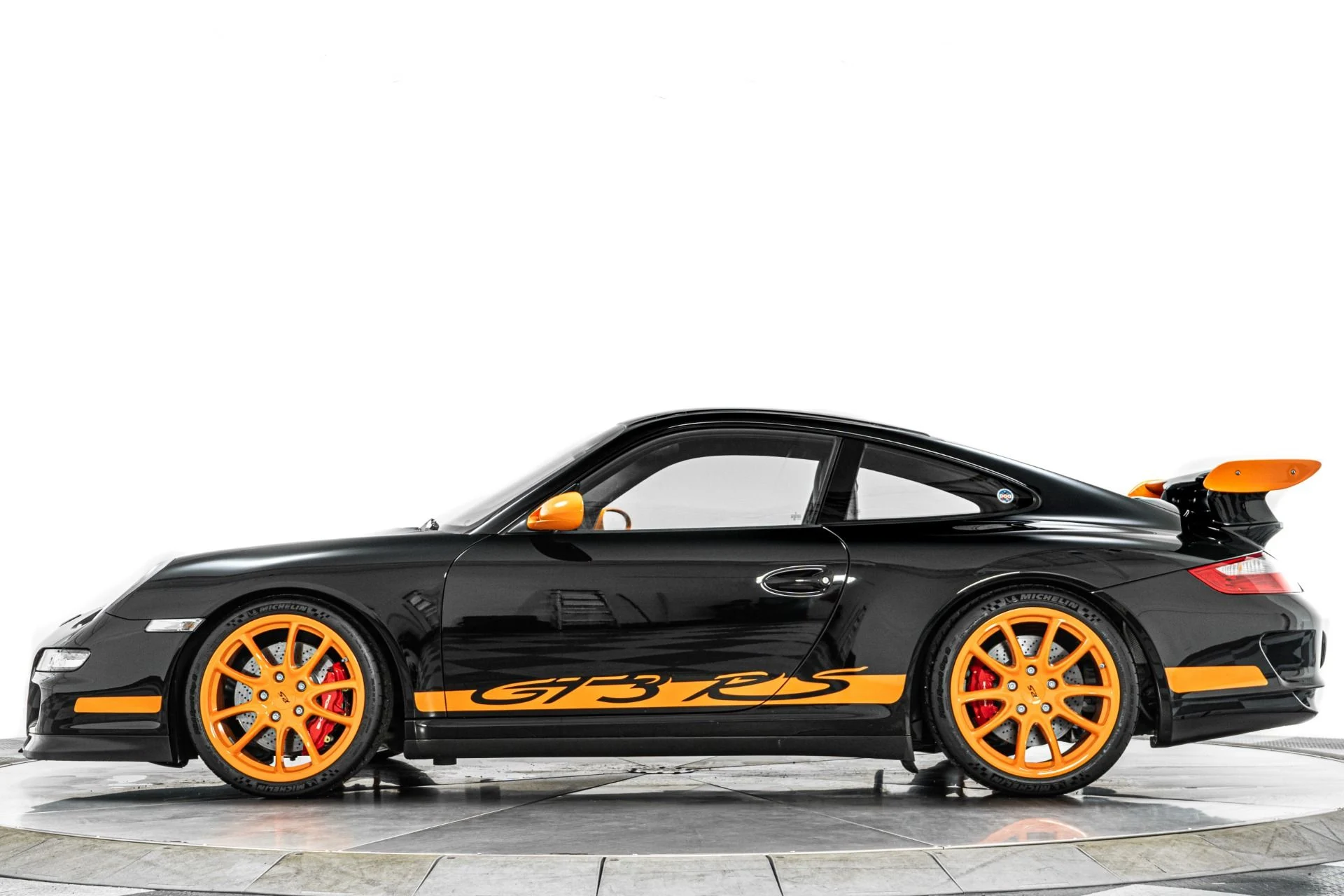 mph005_1509452972_Used_2007_Porsche_911_GT_3_RS_Low_Miles_Rare_Full_Leather_Sport_Chrono_1786998635_546e14ba9e