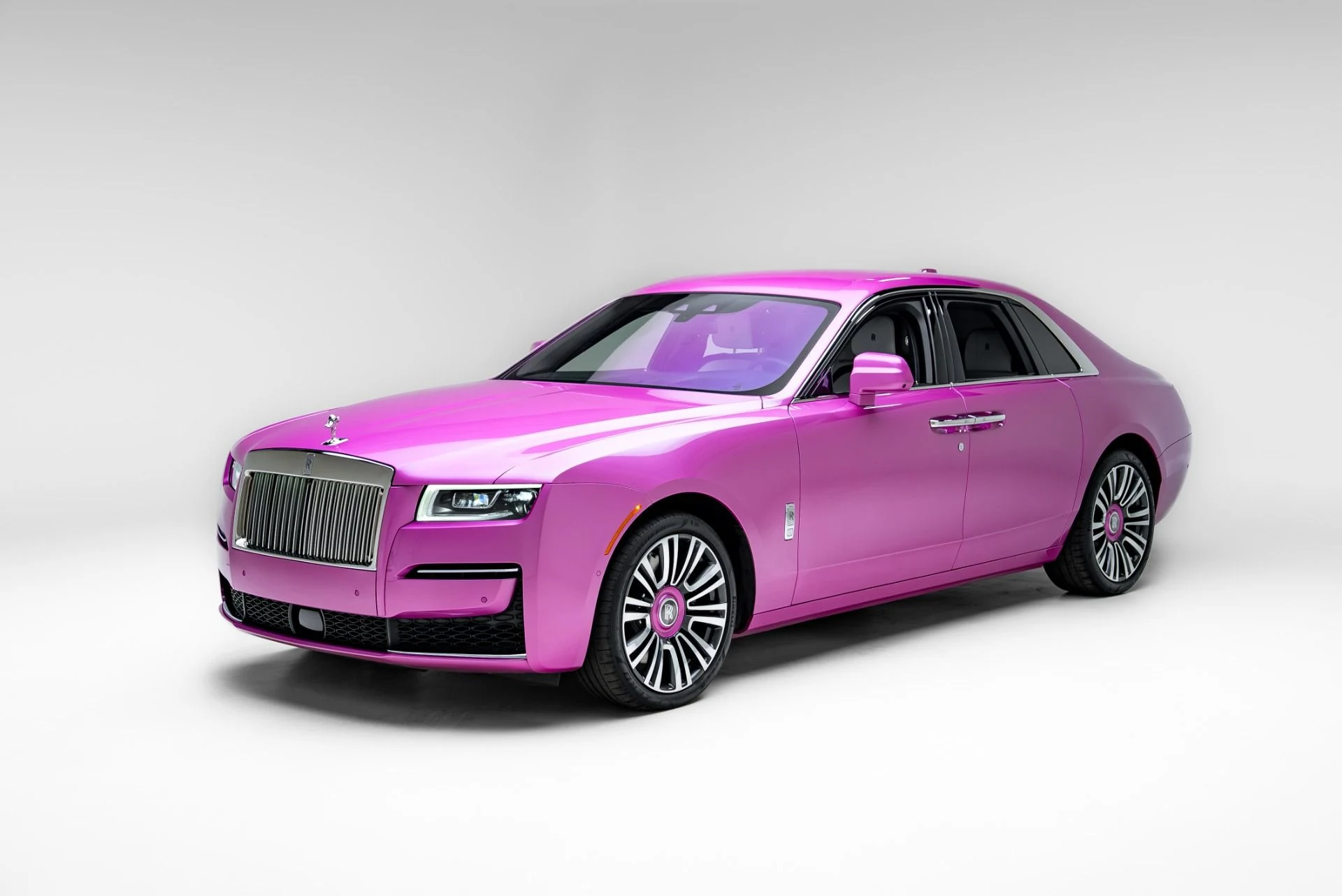 mph005_1515899864_Used_2021_Rolls_Royce_Ghost_1777047146_bd16ec9ce4