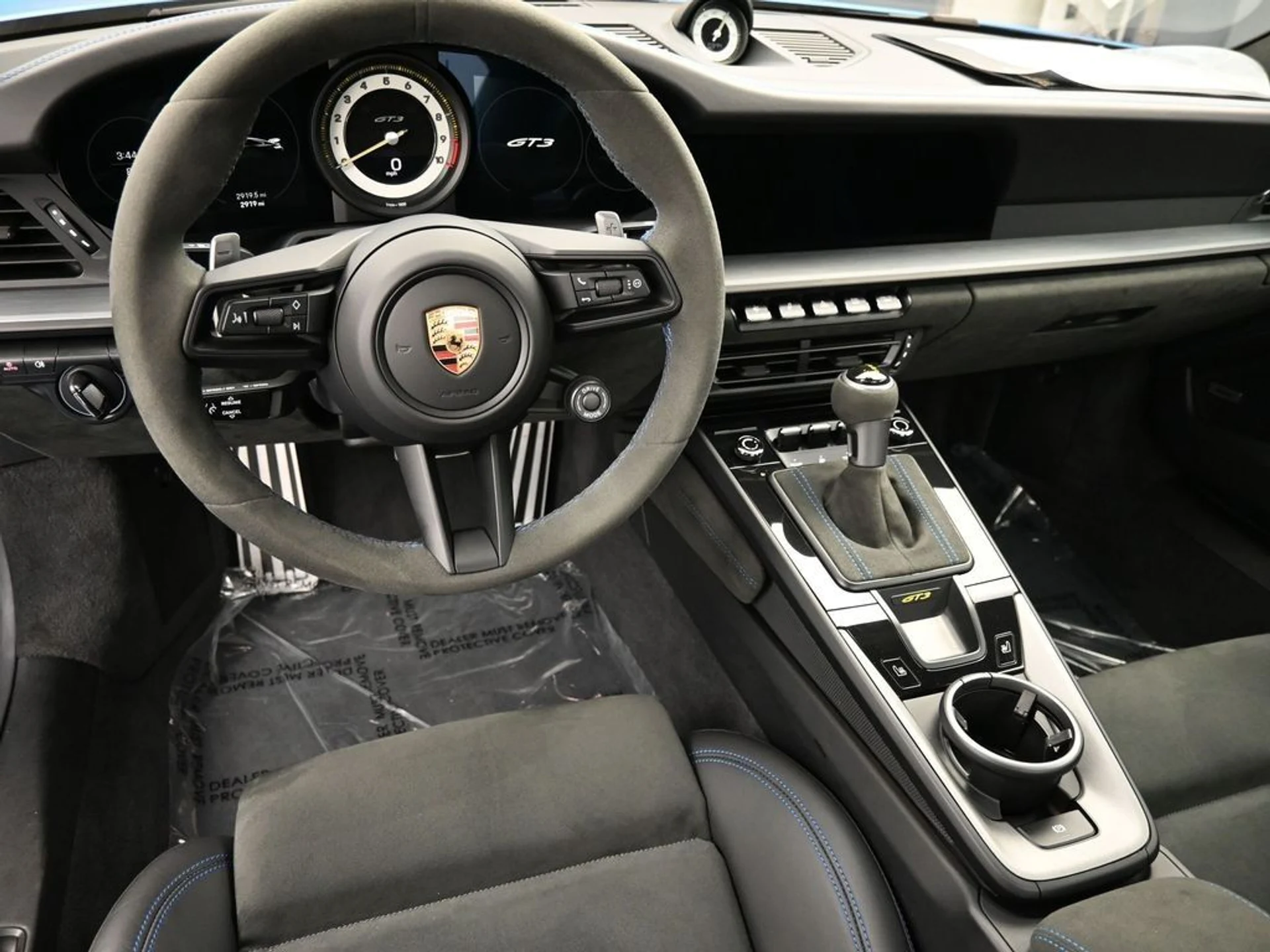 mph005_152555648_55b447eec3bcbaba2fd50e9a2041acaa_9543a57513