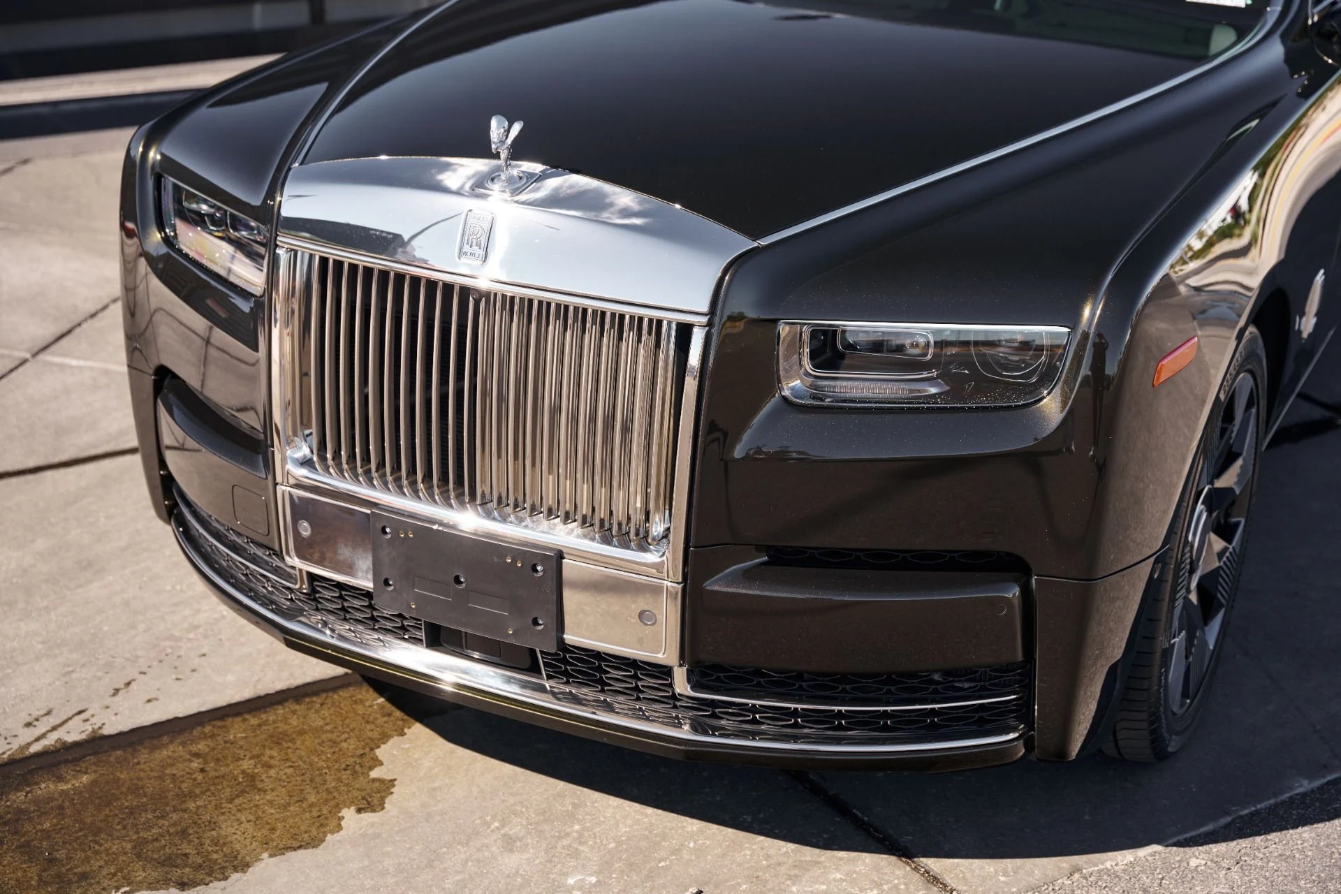 mph005_152762462_Used_2026_Rolls_Royce_Phantom_Base_1792615119_815fc7a0b3