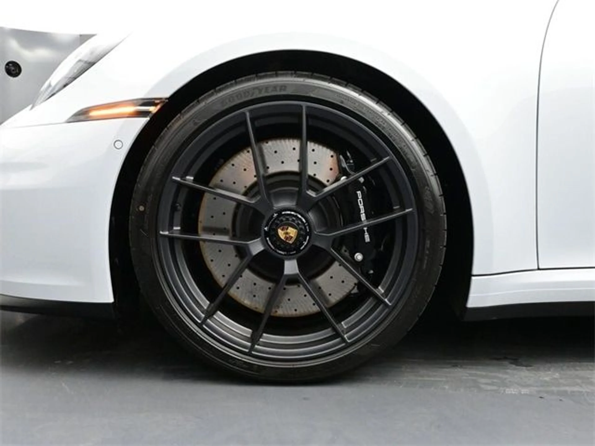 mph005_1527854817_17627331af78e20427268ff9f482c52bx_407fdba377