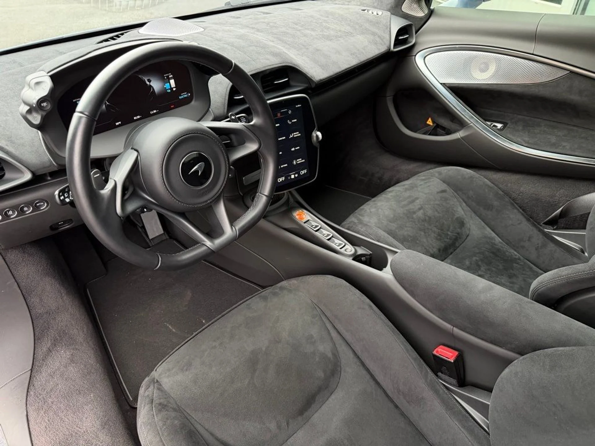 mph005_1530837435_aea5ecd21855edb9e11597da47cf2d94x_f1fde27668