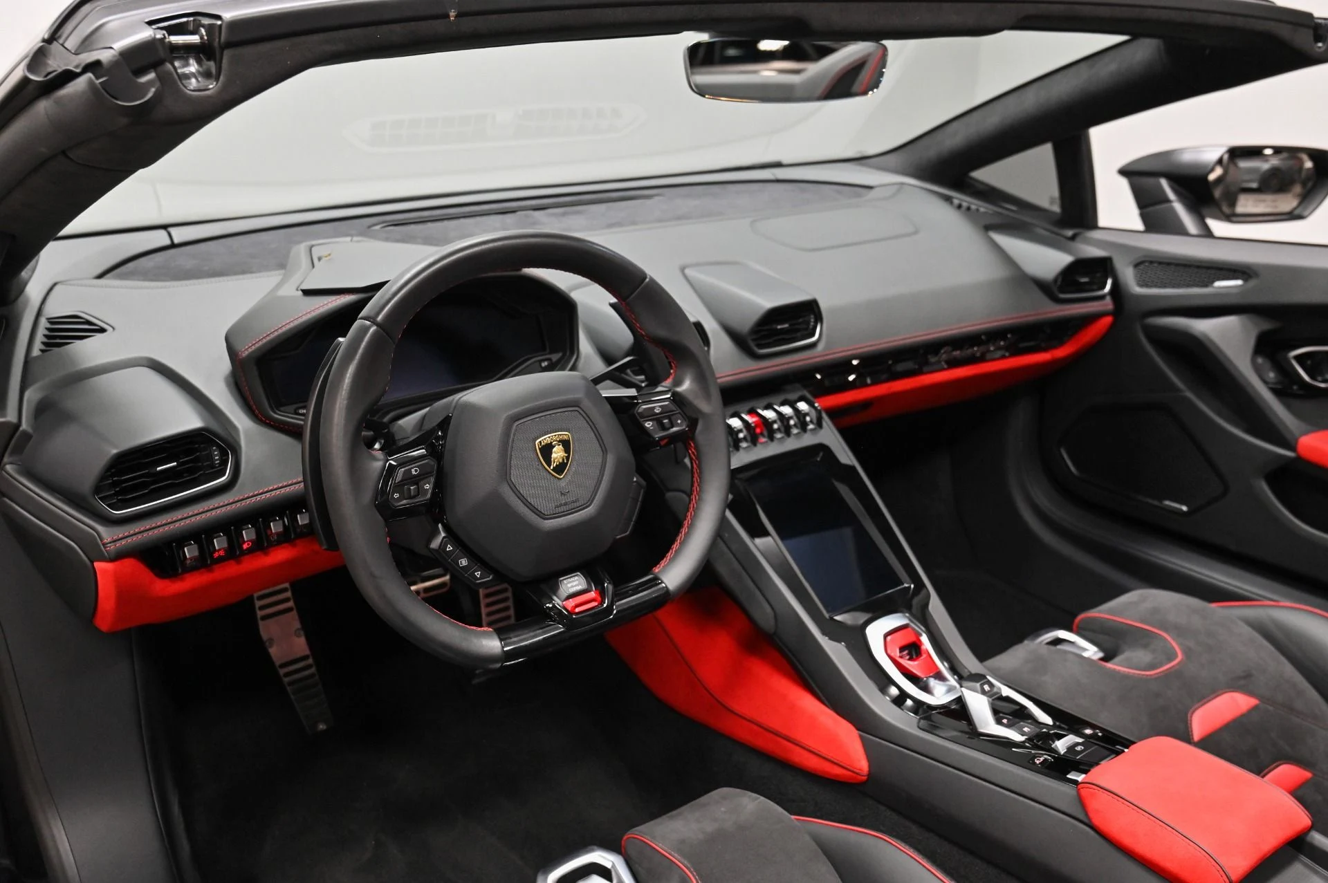 mph005_1543631056_Used_2021_Lamborghini_Huracan_EVO_Base_1754943385_25edf08117