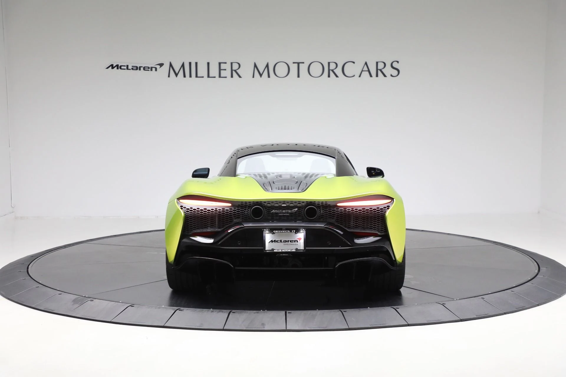 mph005_1544076557_Used_2024_Mc_Laren_Artura_Performance_73a1b3cb3c