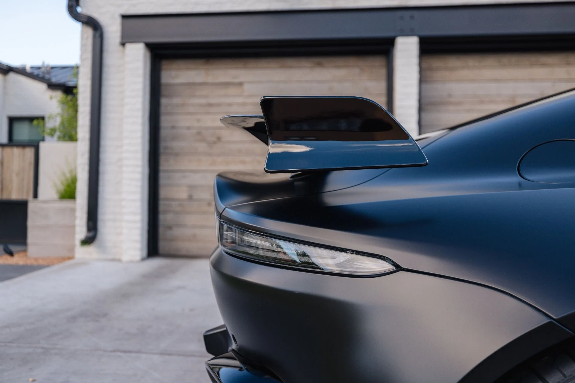 mph005_1554020949_Used_2023_Aston_Martin_Vantage_F1_Edition_1715792287_5818b2c915