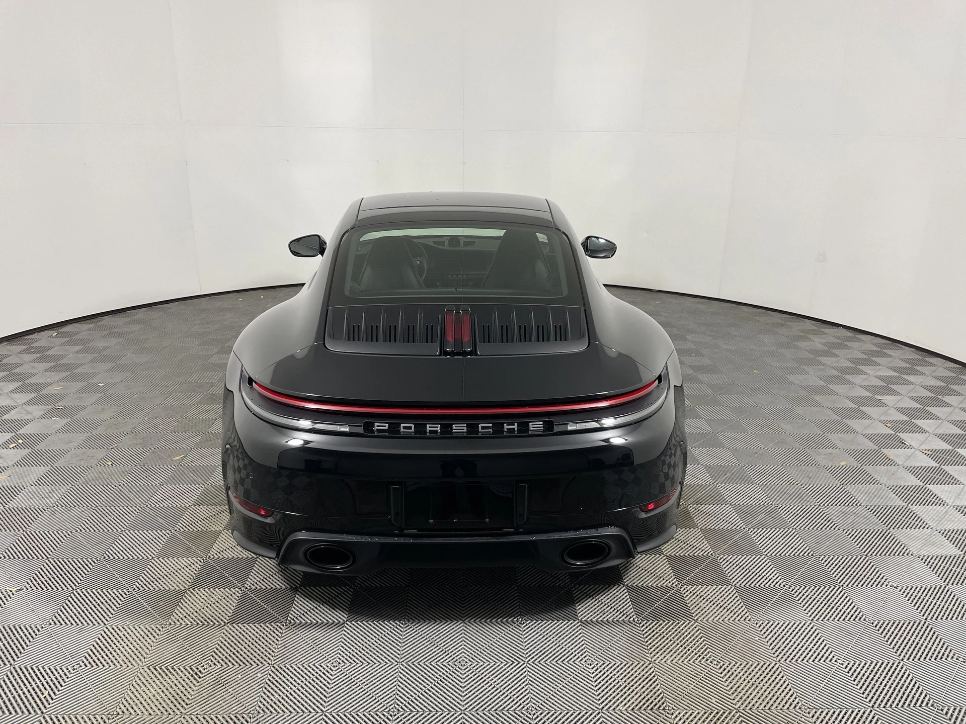 mph005_155623097_2211fe3f70beeda7029b05eb73168649x_81370f6428