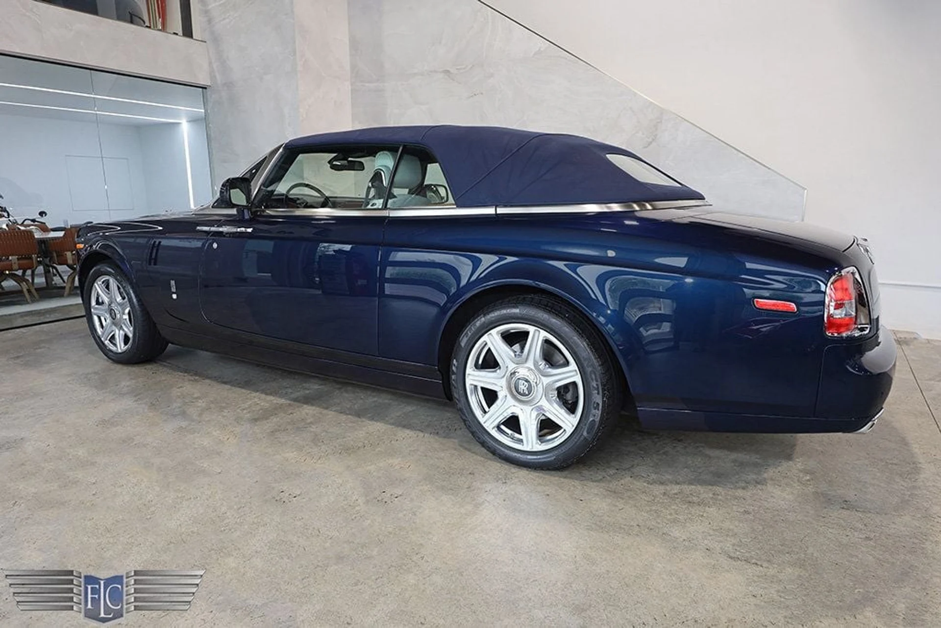 mph005_1562751210_used_2013_rolls_royce_phantom_coupe_2drdrophead_9689_22930572_6_1024_2cb9658b98