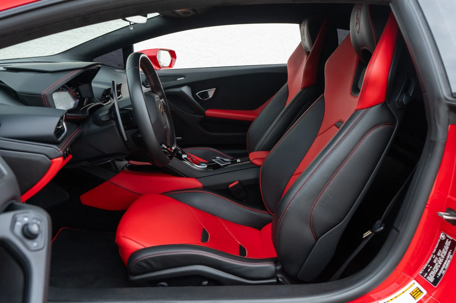 mph005_1564217344_Used_2021_Lamborghini_Huracan_EVO_1778012015_9940894038