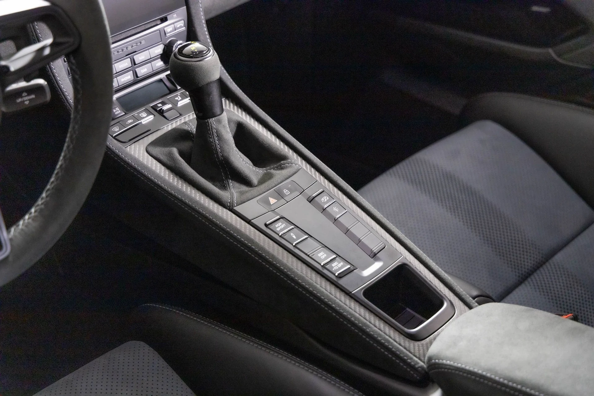 mph005_156579597_f24591ade4724387ae96b1b7ac874c2d_2bea9338b0