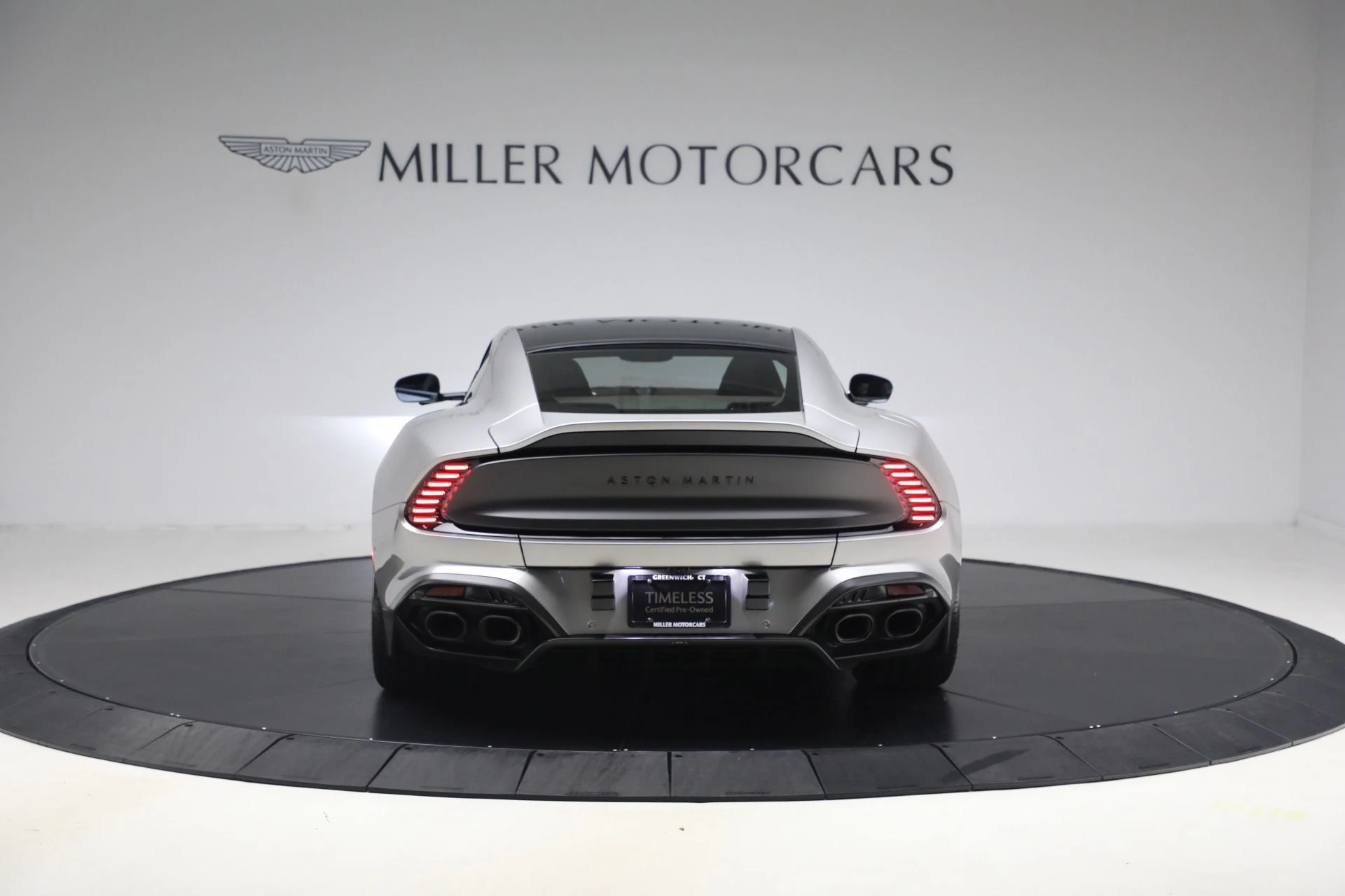 mph005_1575498549_Used_2025_Aston_Martin_Vanquish_1791232652_ad6c109286