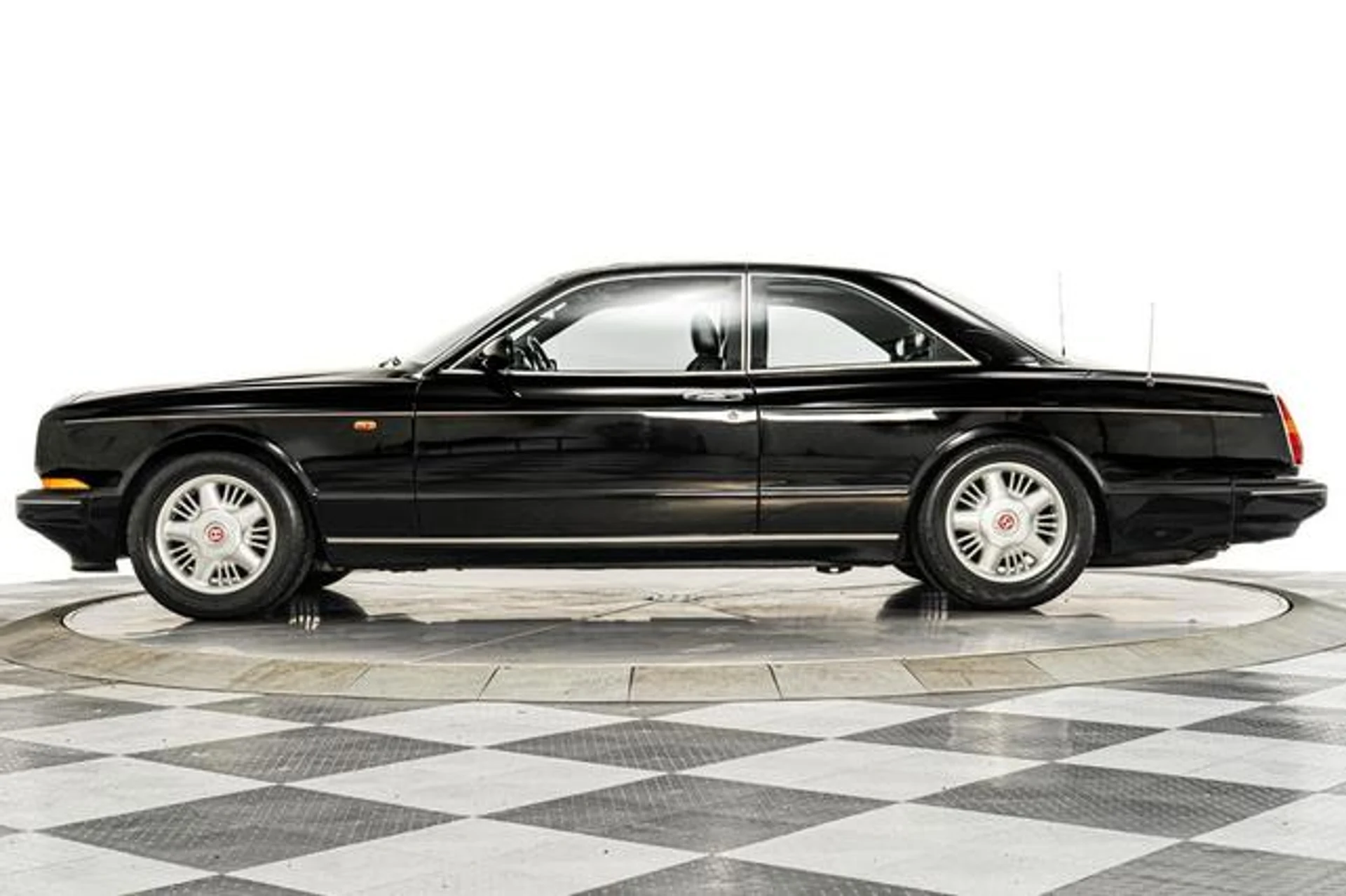 mph005_1576412915_V0_X_Kn_Svxdb_Ku_Kw_Ft82qe1j_Q_Di_Gk_f89264ee75