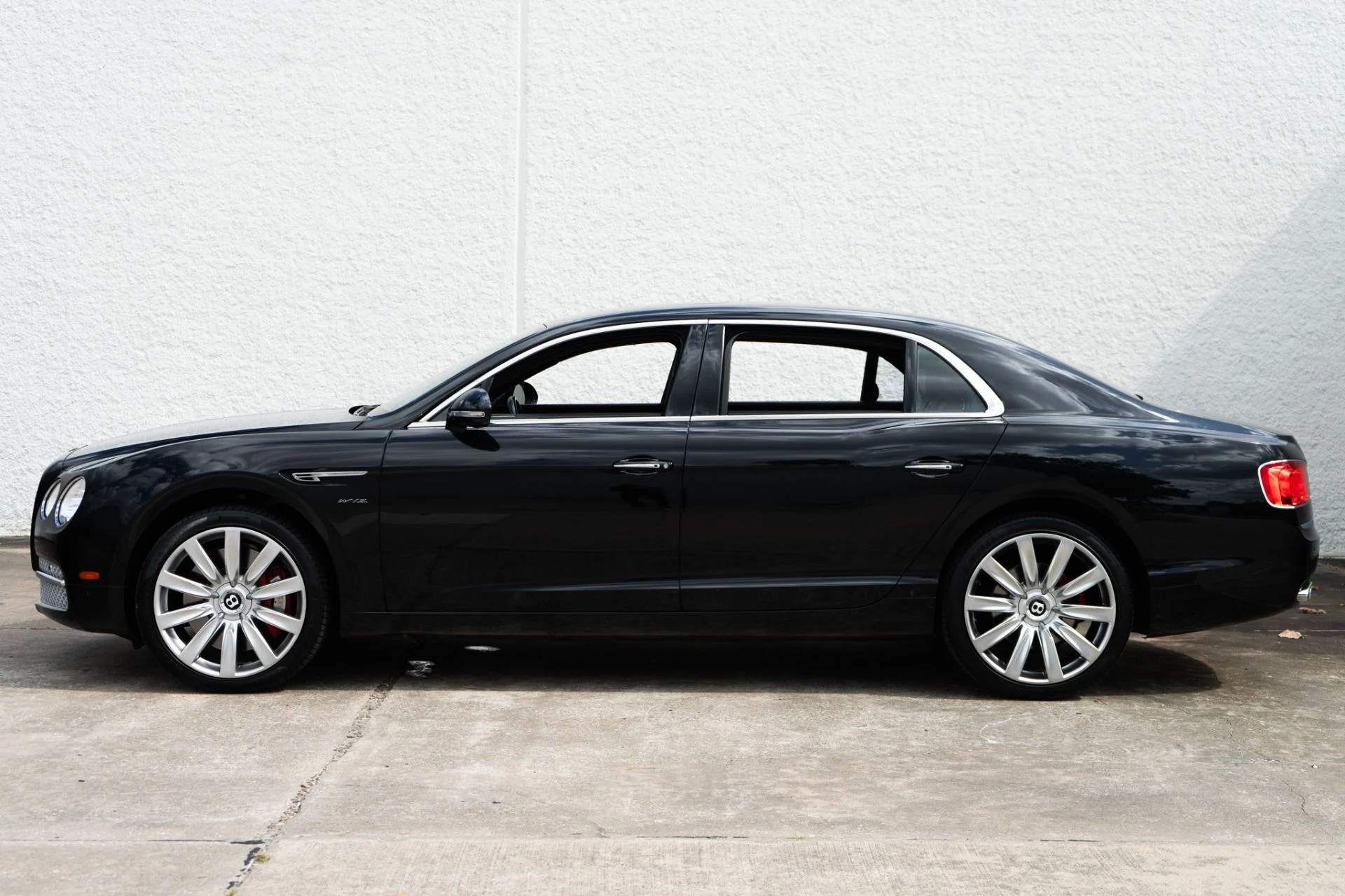 mph005_1589712448_Used_2016_Bentley_Flying_Spur_W12_1760989629_d4a4832a38