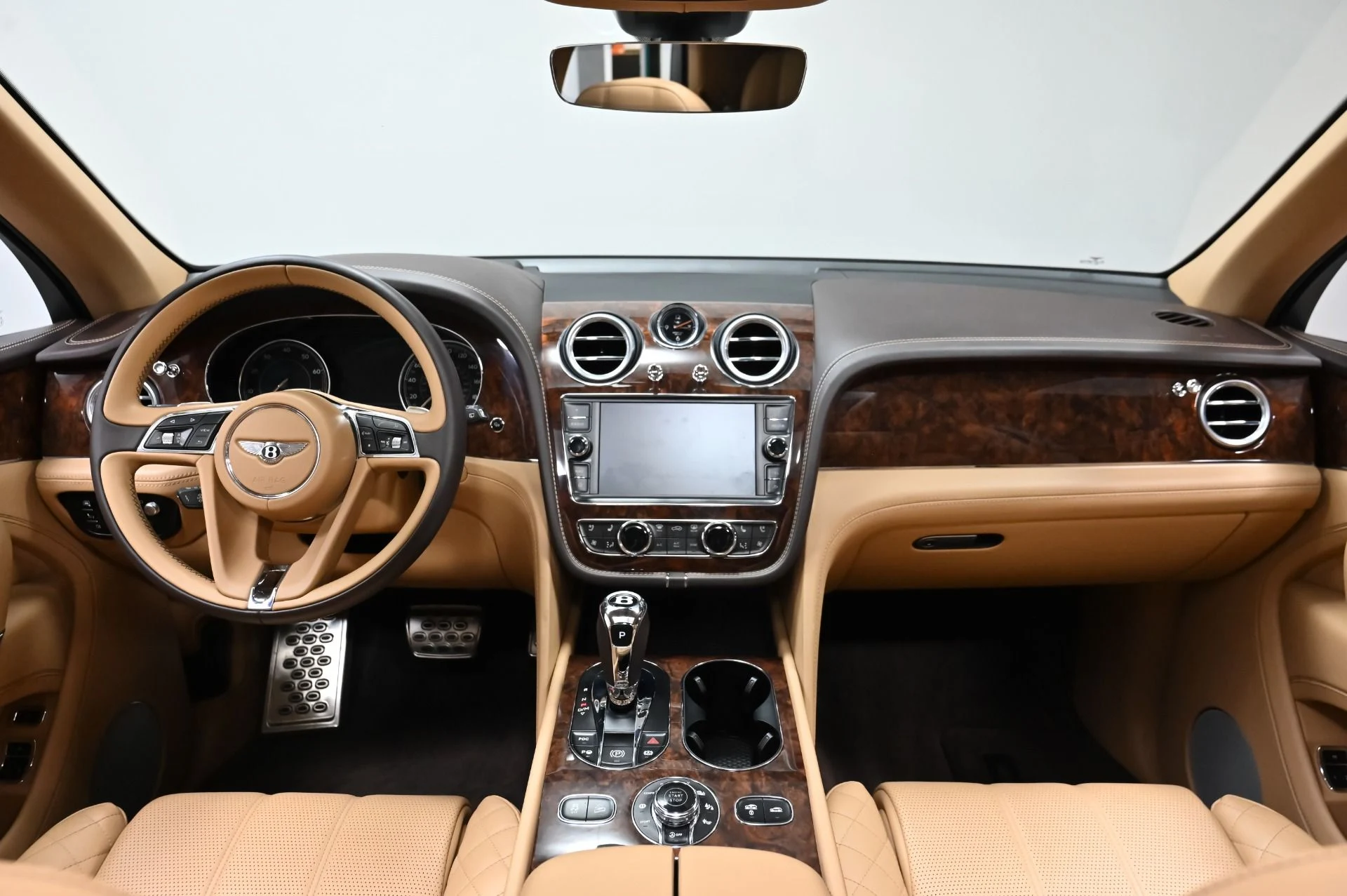 mph005_1595358552_Used_2017_Bentley_Bentayga_W12_1759876449_350a1a1cc7