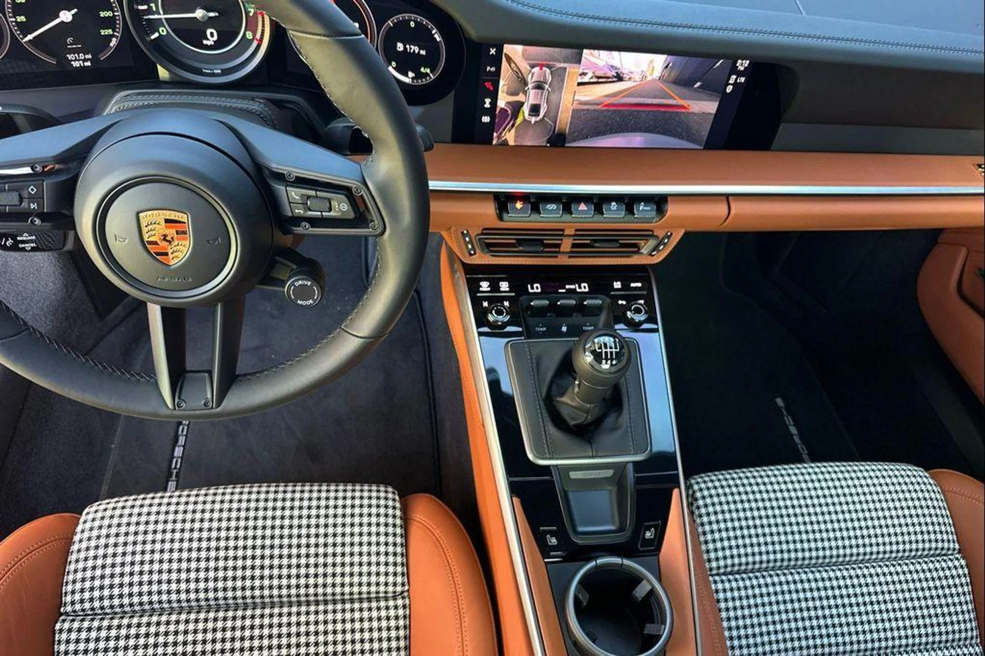 mph005_1622392373_LYFA_6e4p498_sztr_J7_Z2mgbrg_Ls_923ab5f89a