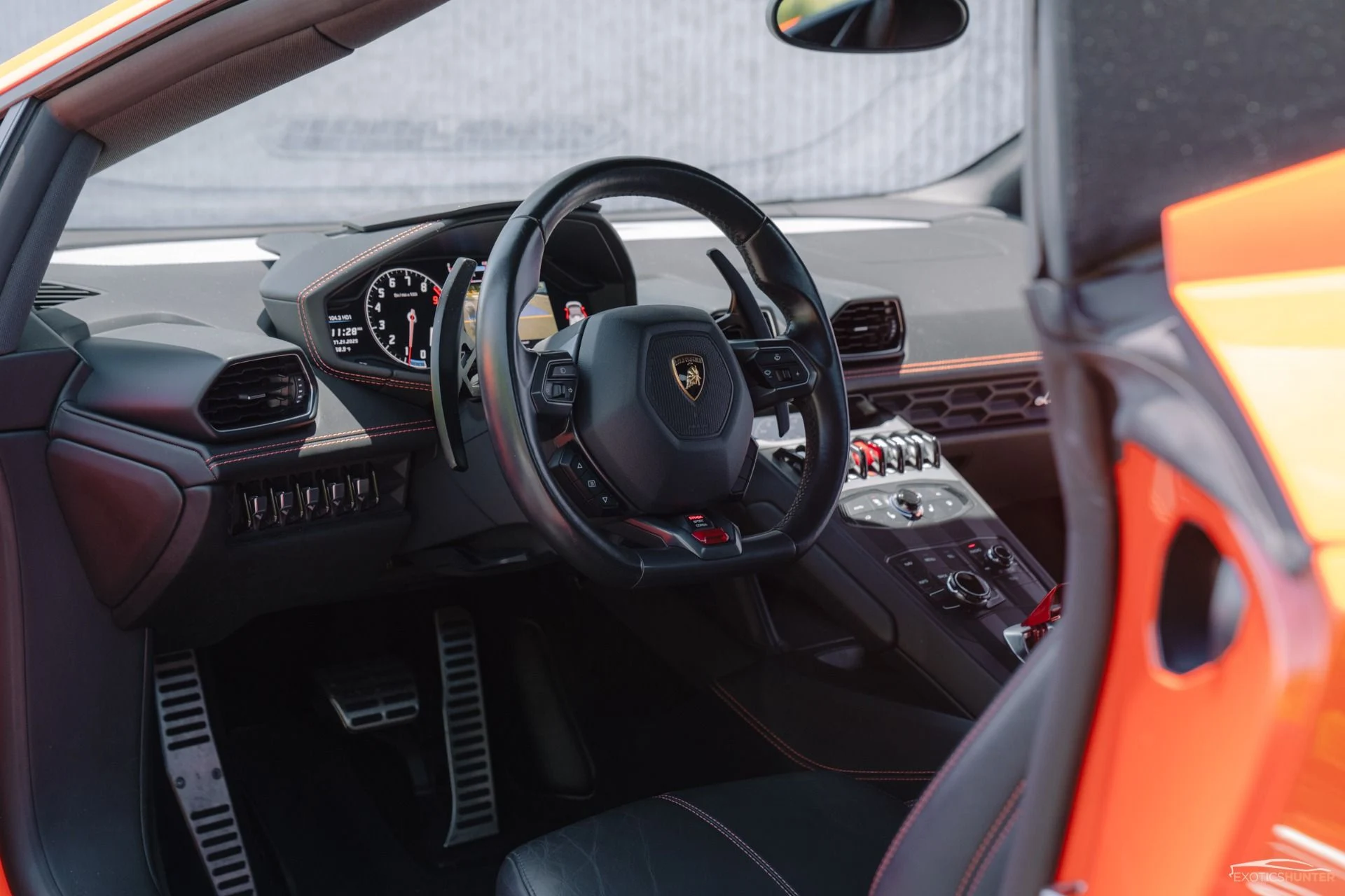 mph005_1624460580_Used_2016_Lamborghini_Huracan_LP_610_4_Spyder_1753135594_6c7b53a060