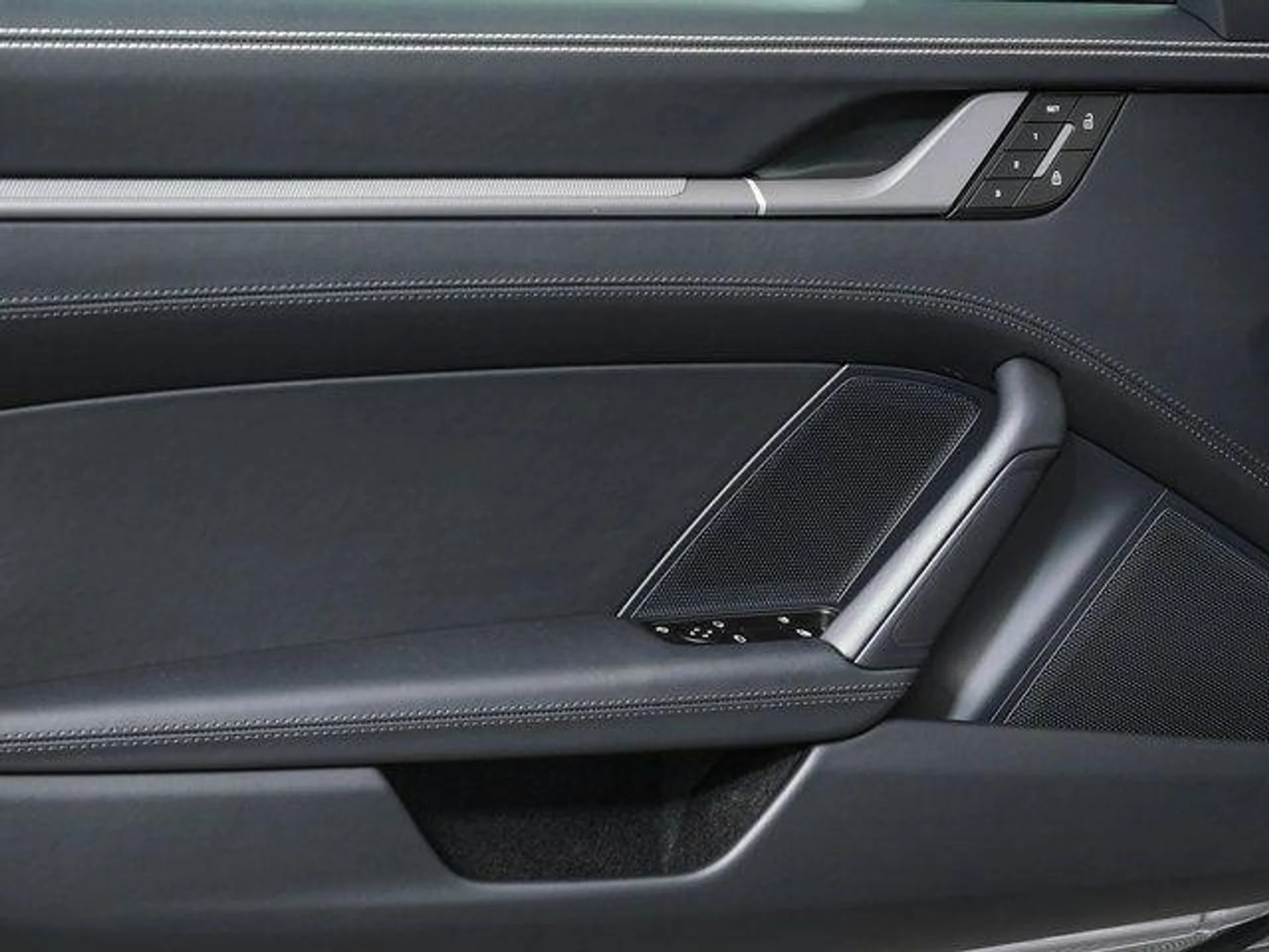 mph005_163216705_d_RA_Tk9l1_CO_Vmsd4_D_Npy2t_Lzy_Zmg_6de964375d