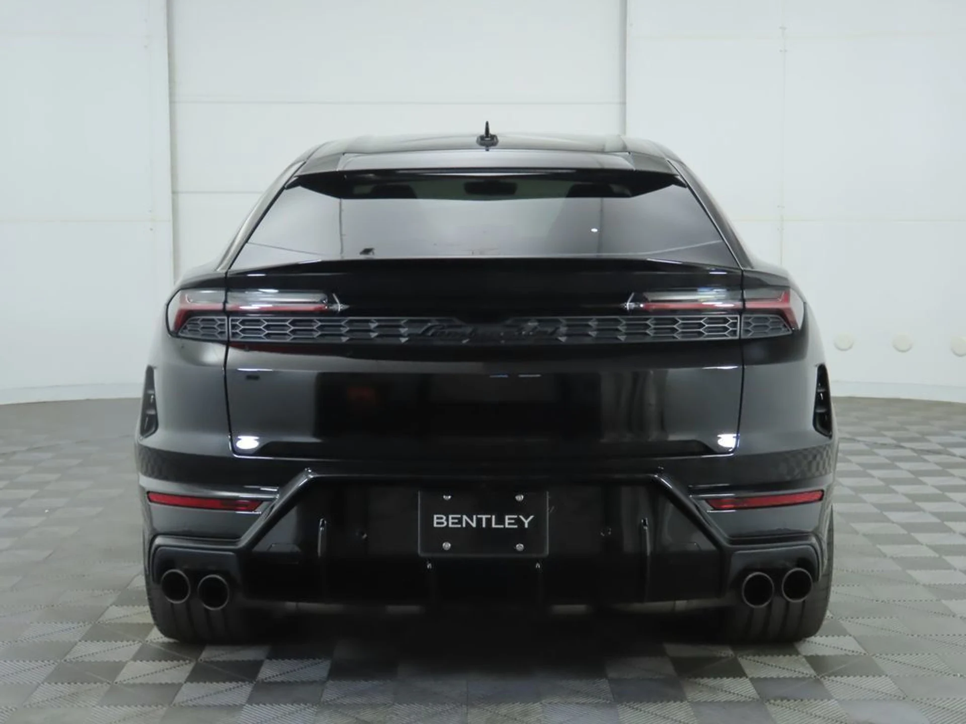 mph005_1632227010_used_2025_lamborghini_urus_seawd_8119_22939626_6_1024_9a104ec557